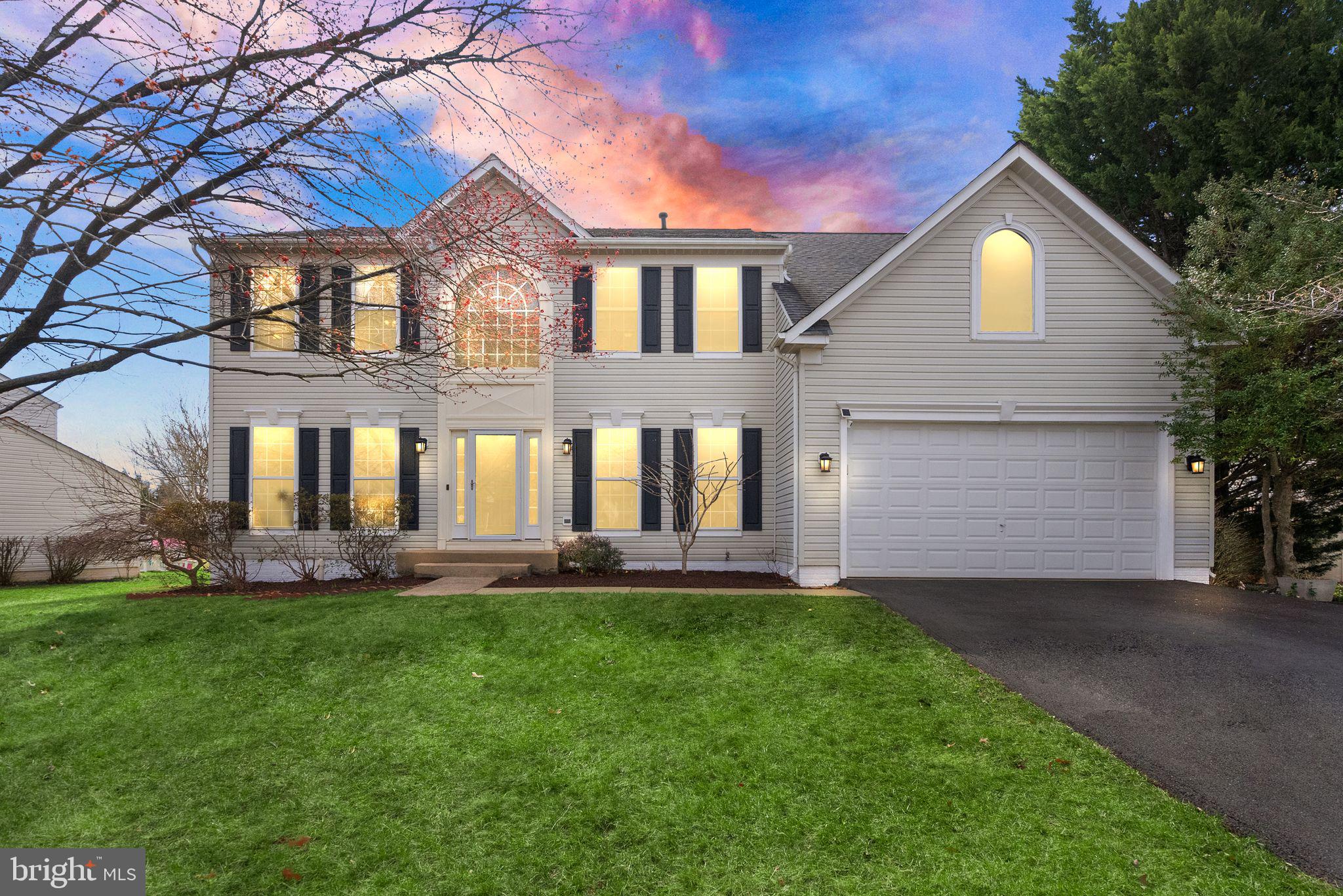 ASHBURN VILLAGE - Residential