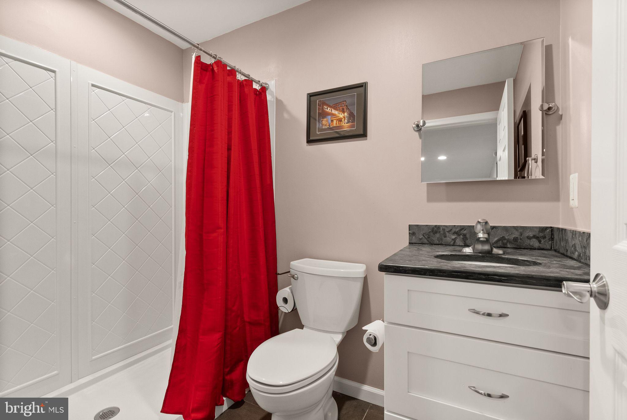 ASHBURN VILLAGE - Residential