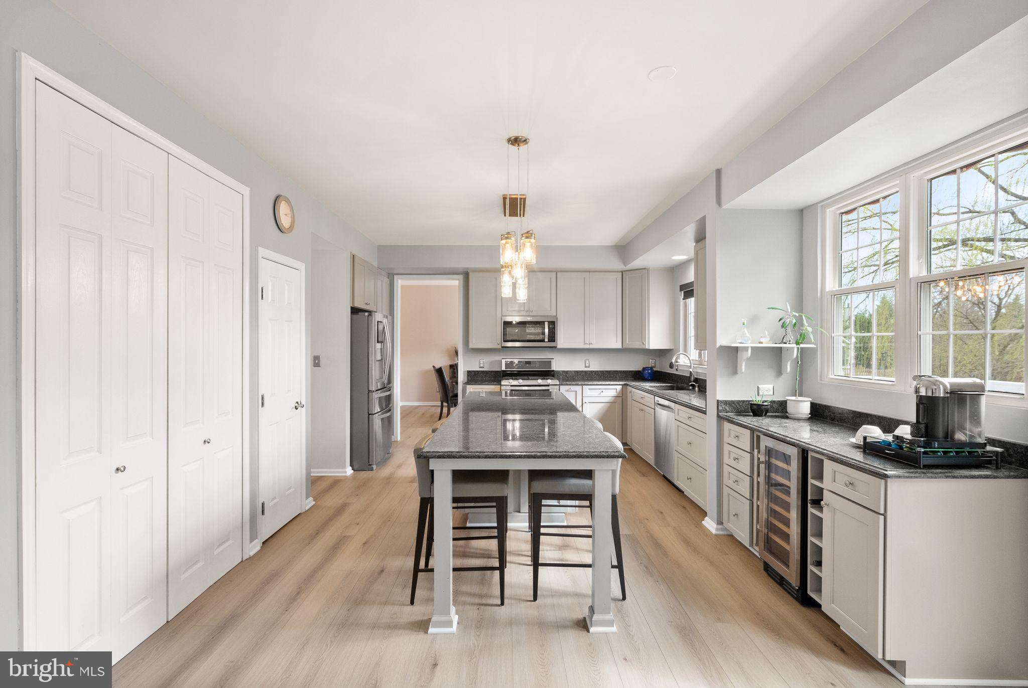 ASHBURN VILLAGE - Residential