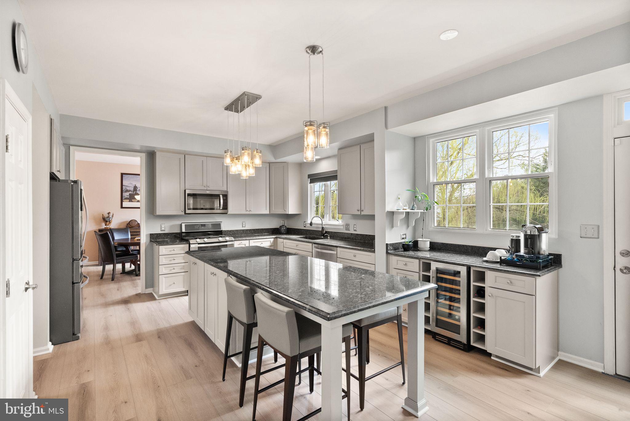 ASHBURN VILLAGE - Residential