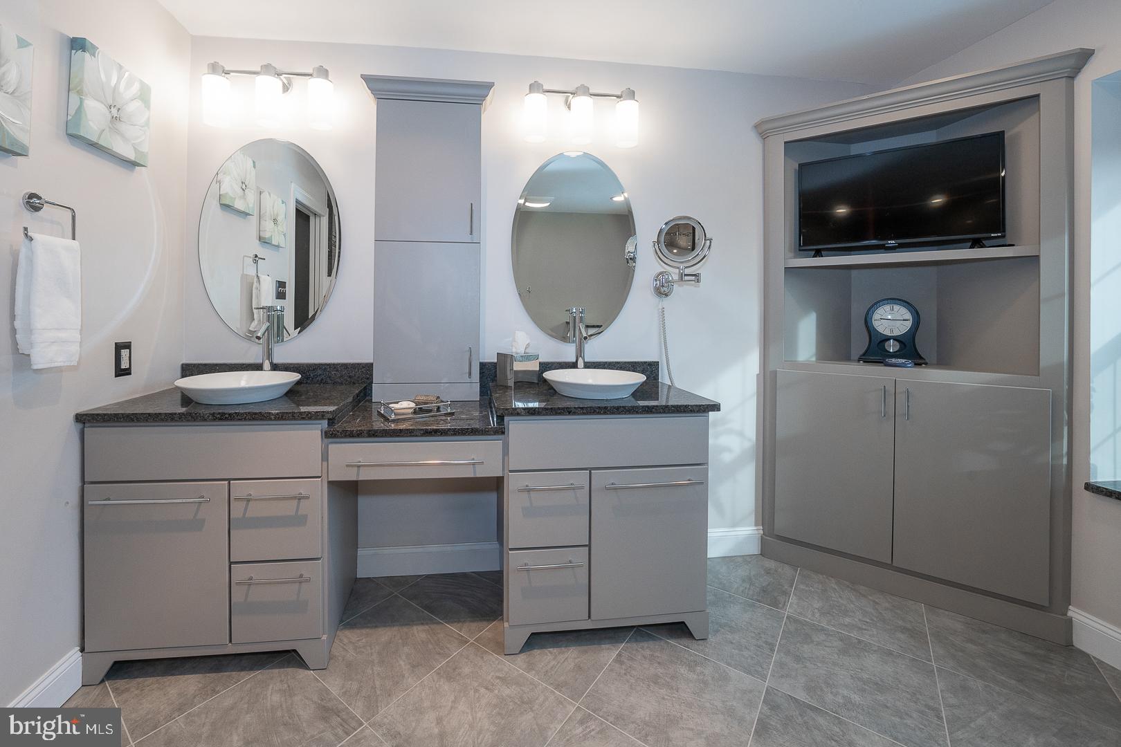 SPRINGTON MEWS - Residential