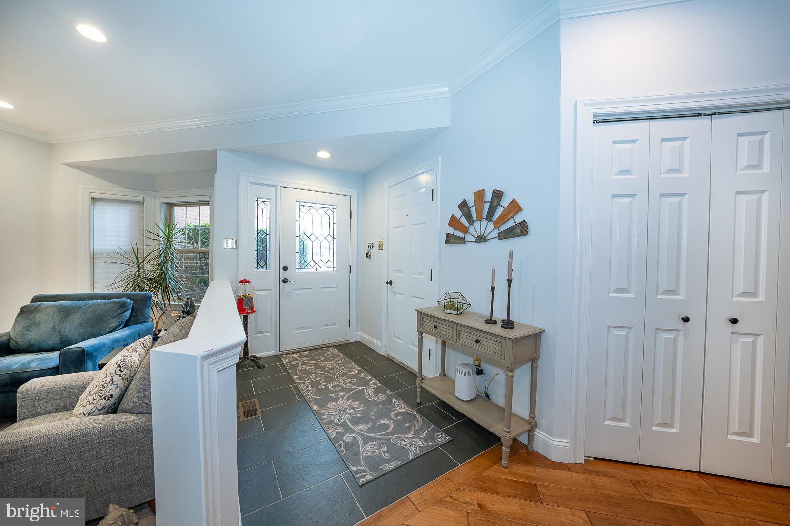 127 SPRINGTON MEWS CIRCLE