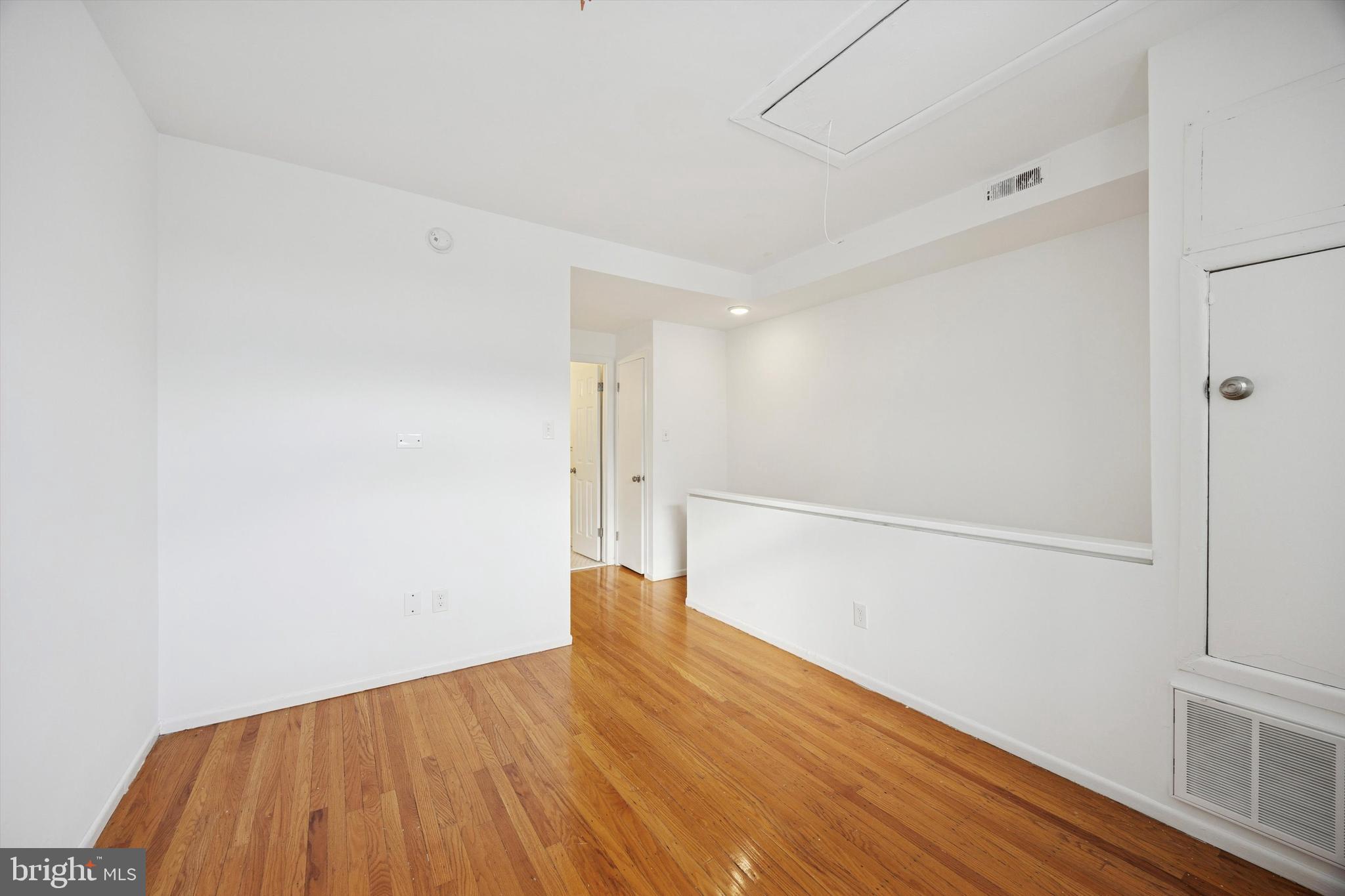 WASHINGTON SQ WEST - Residential Lease
