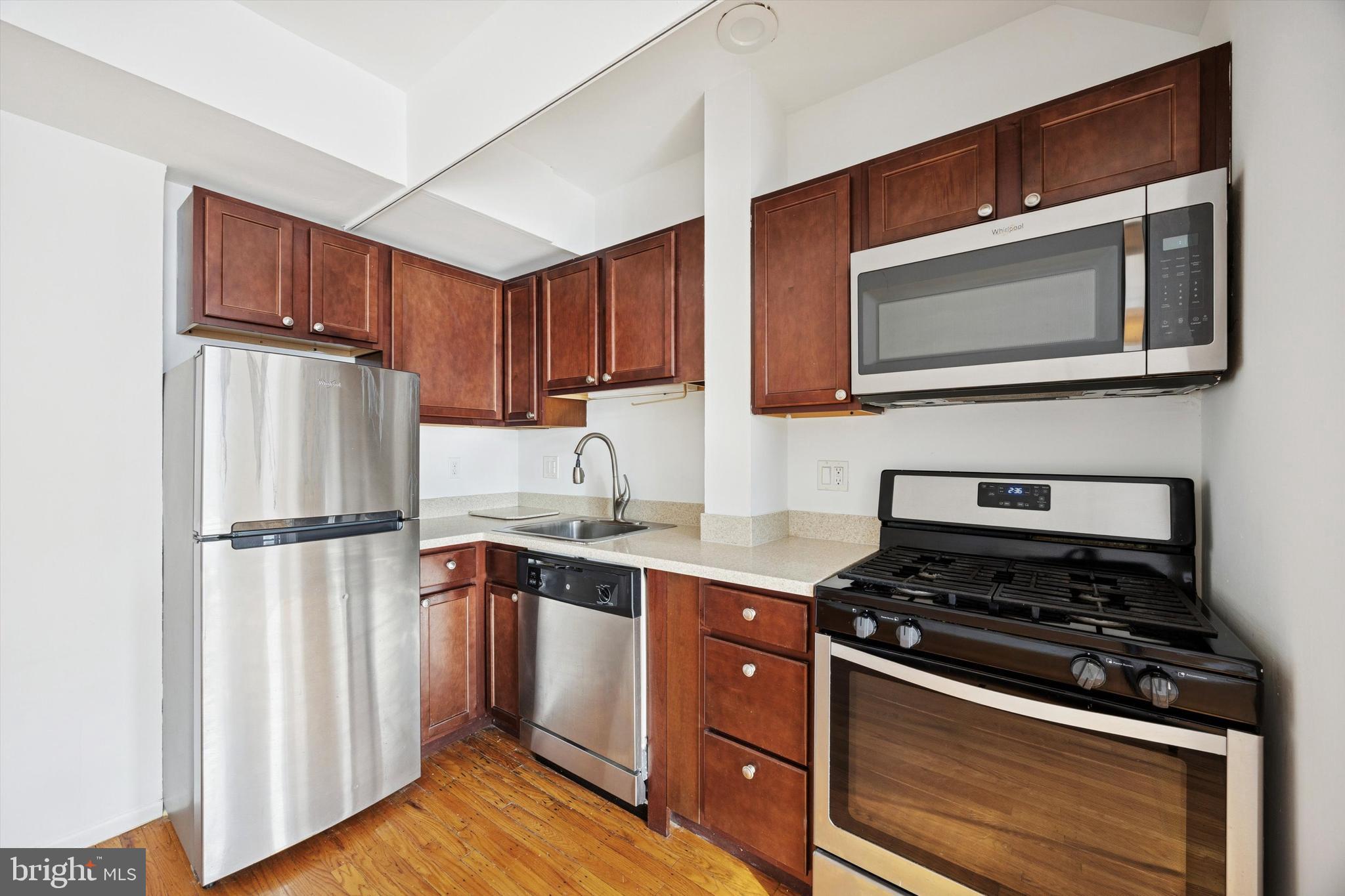 WASHINGTON SQ WEST - Residential Lease