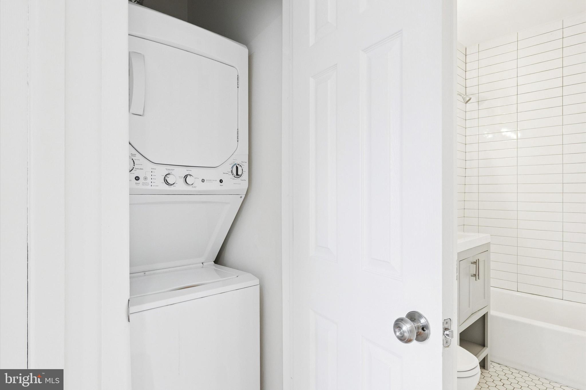 WASHINGTON SQ WEST - Residential Lease