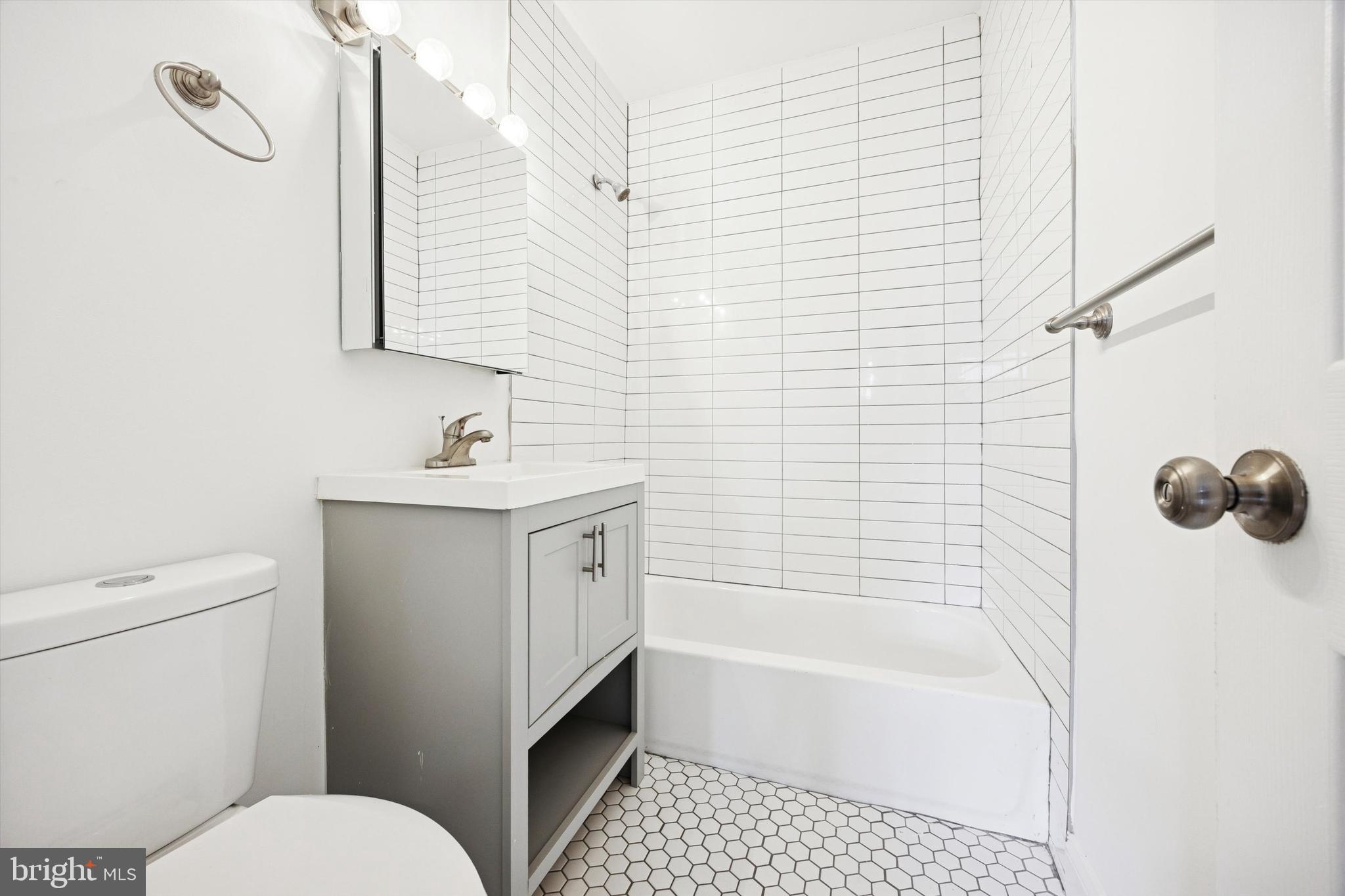 WASHINGTON SQ WEST - Residential Lease