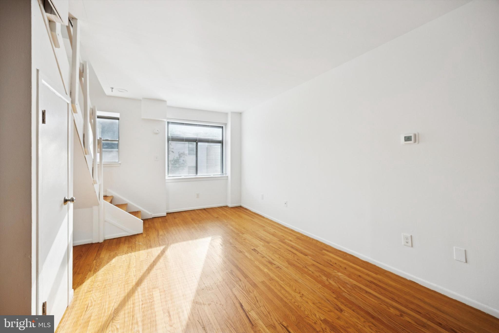 319 S 10TH STREET 335