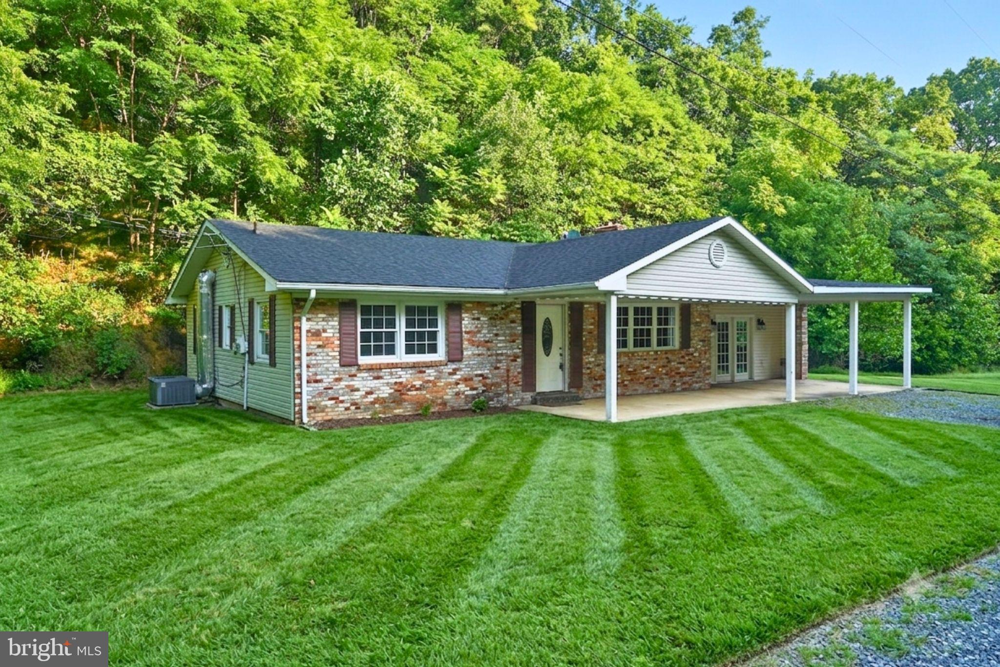 3466 DOVEL HOLLOW ROAD