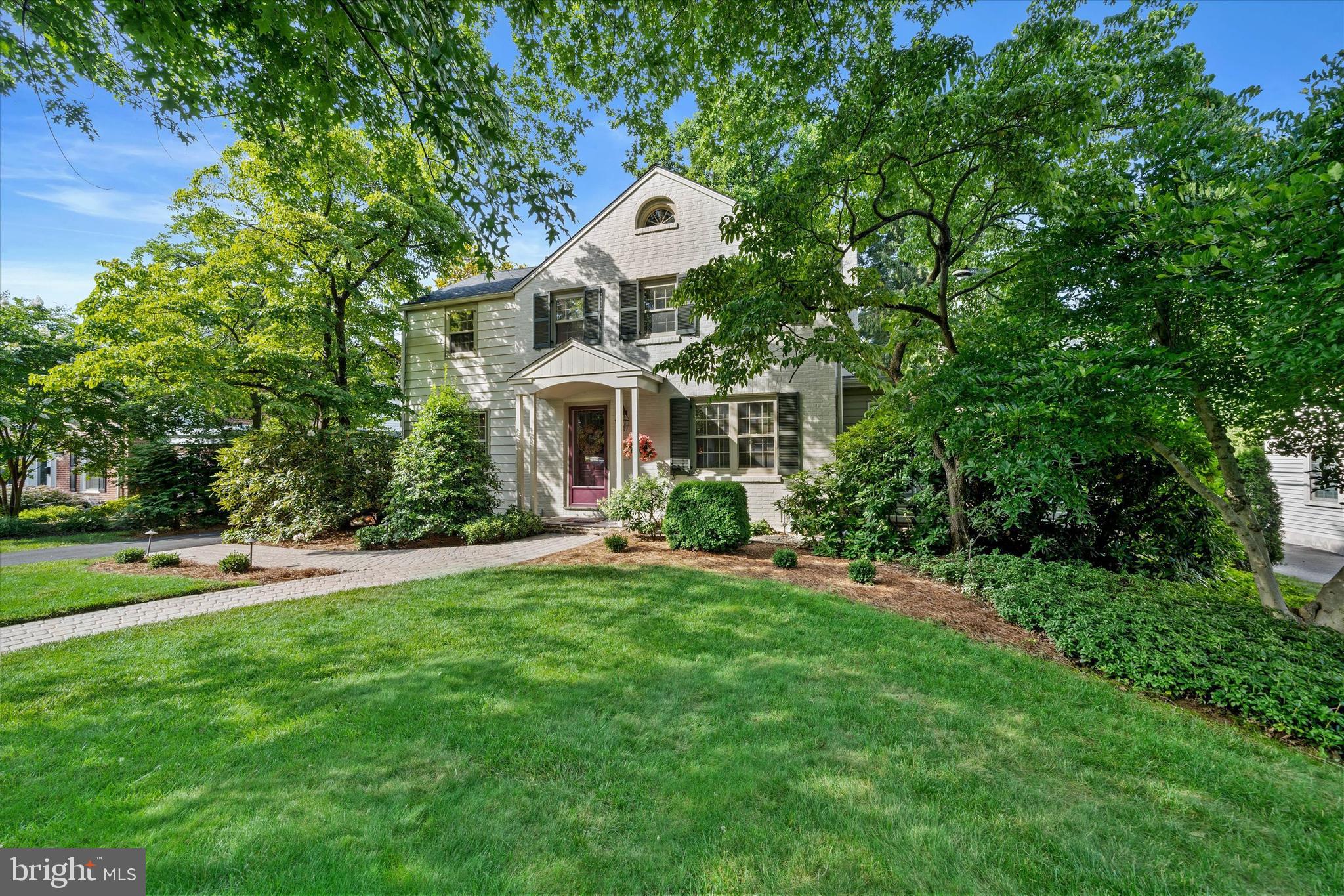 12 VINING LANE