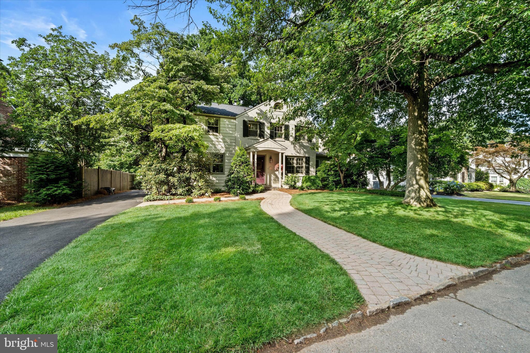 12 VINING LANE
