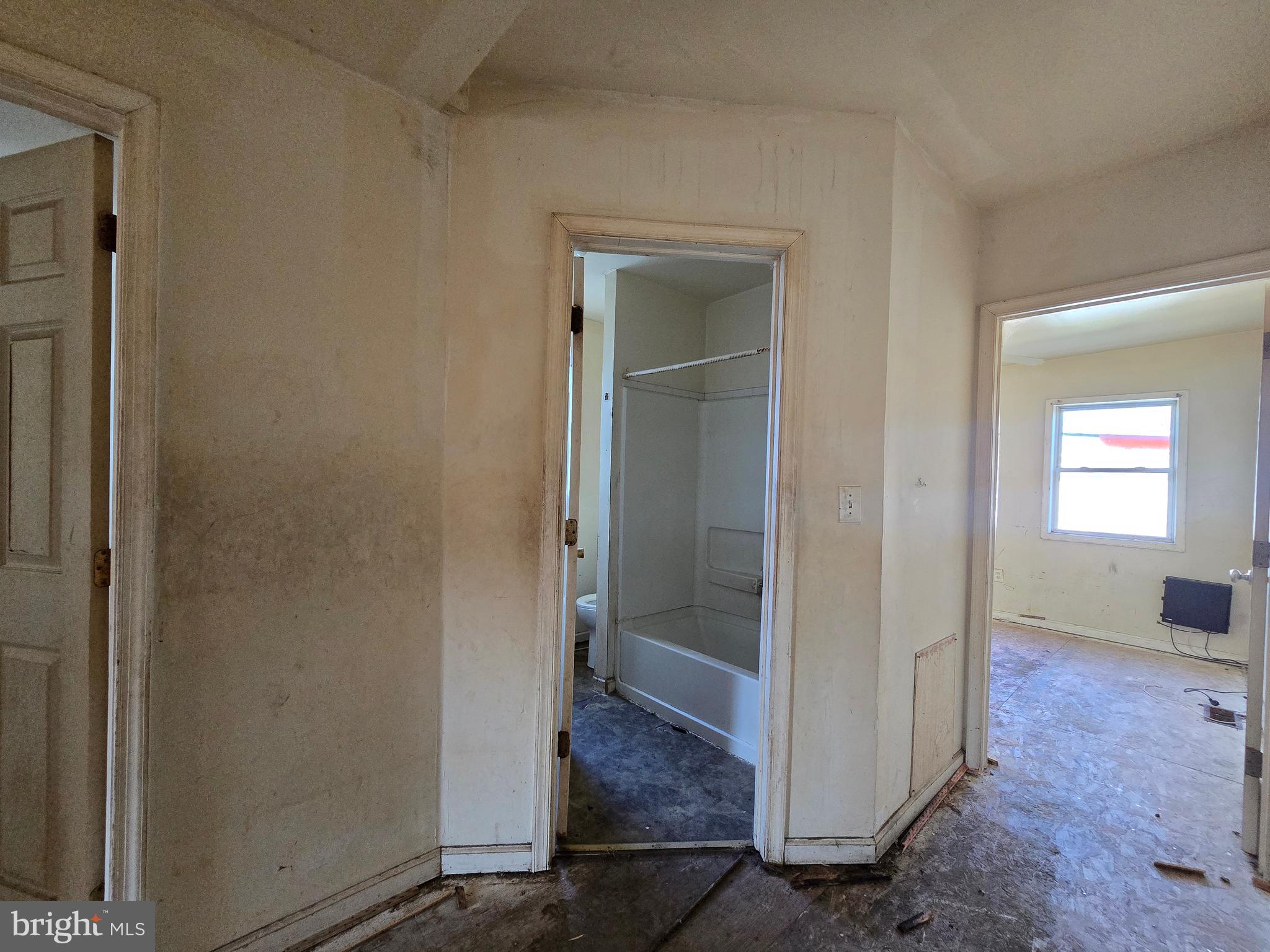NORRISTOWN - Residential