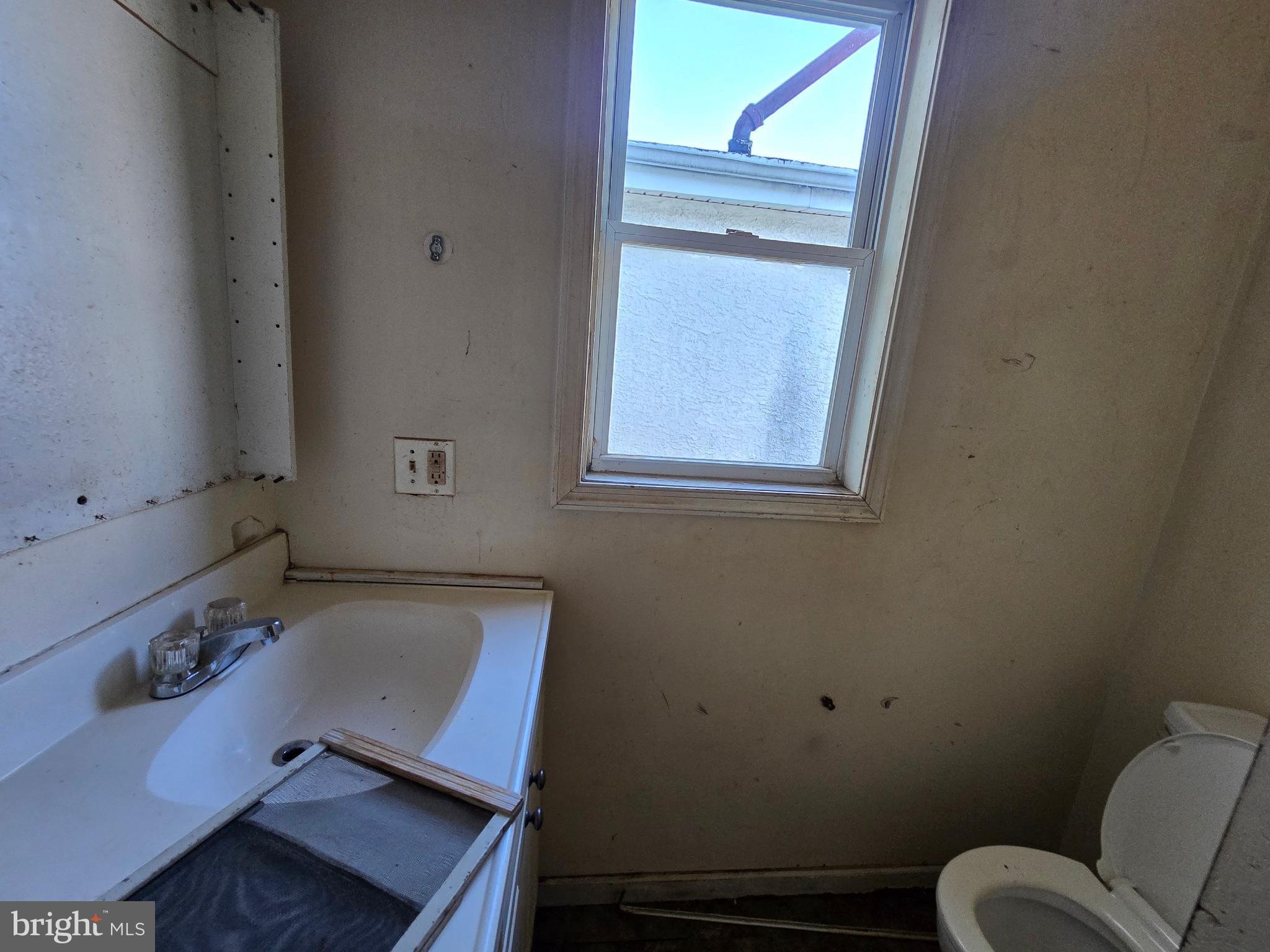 NORRISTOWN - Residential