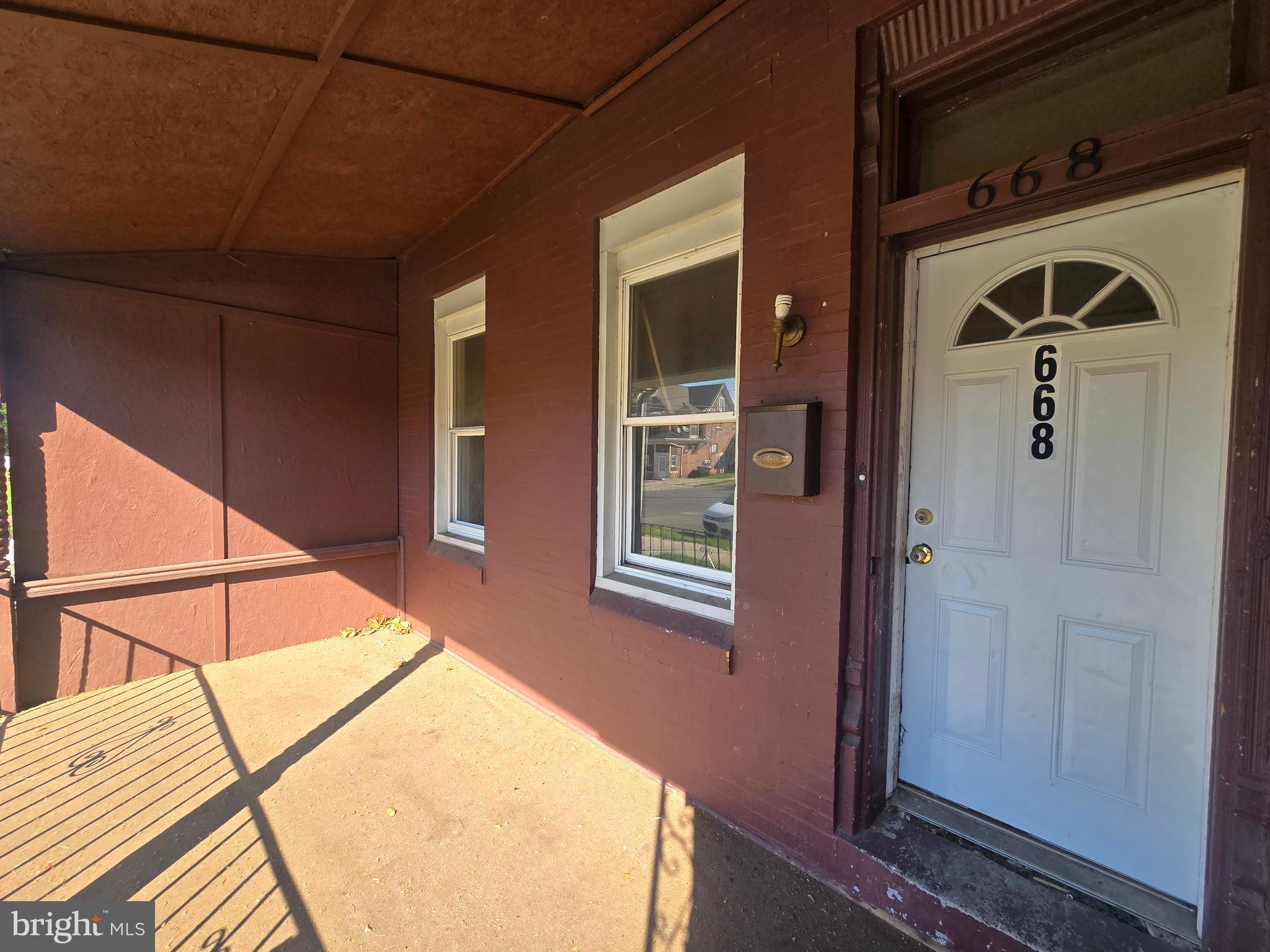NORRISTOWN - Residential