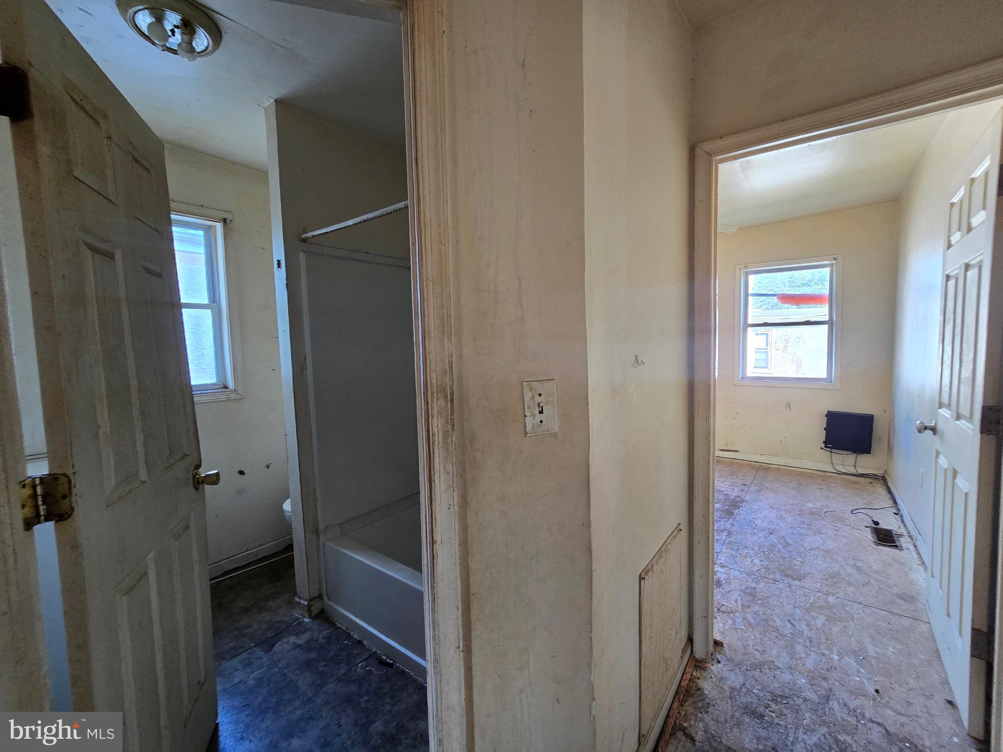 NORRISTOWN - Residential