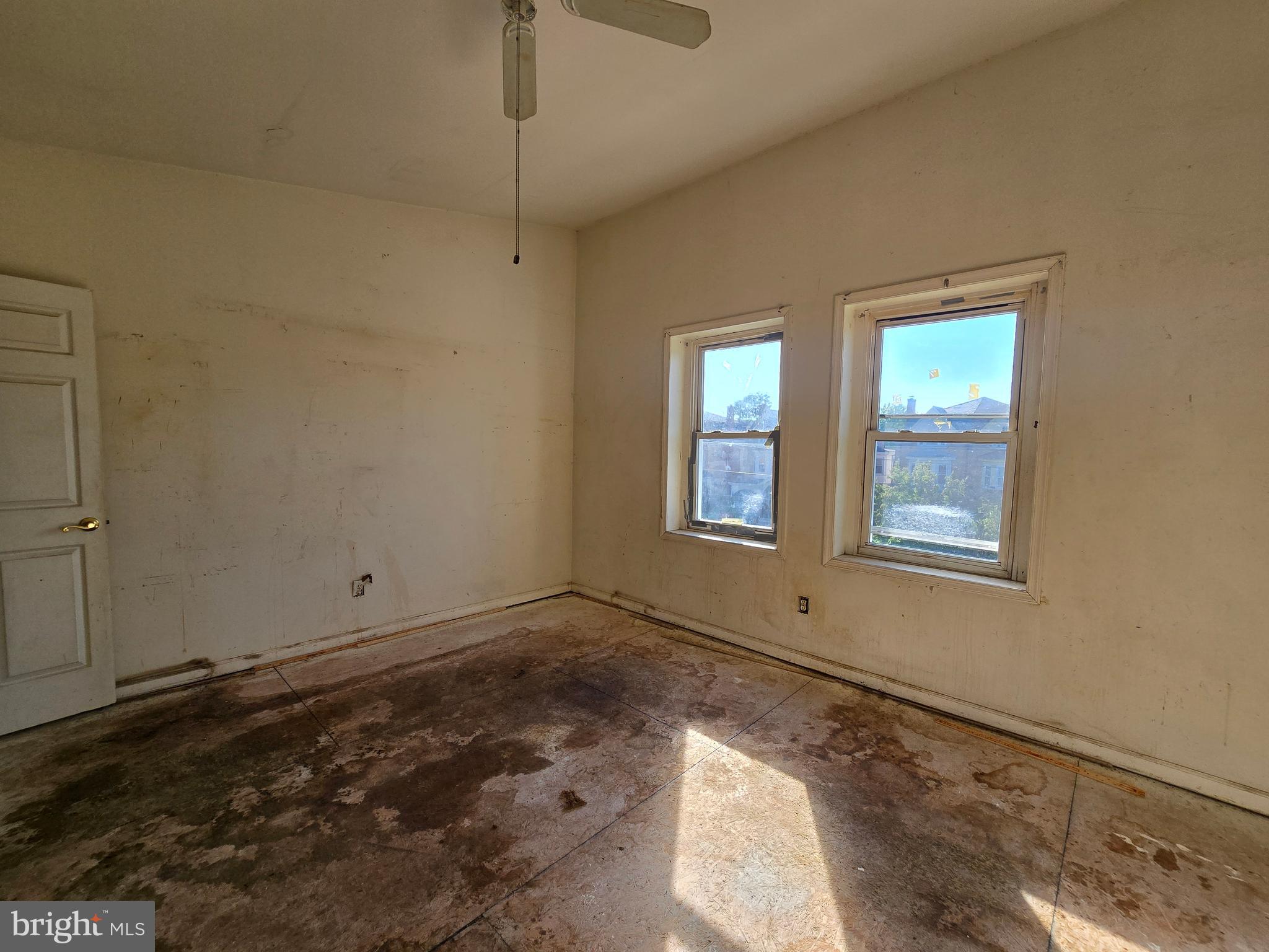 NORRISTOWN - Residential