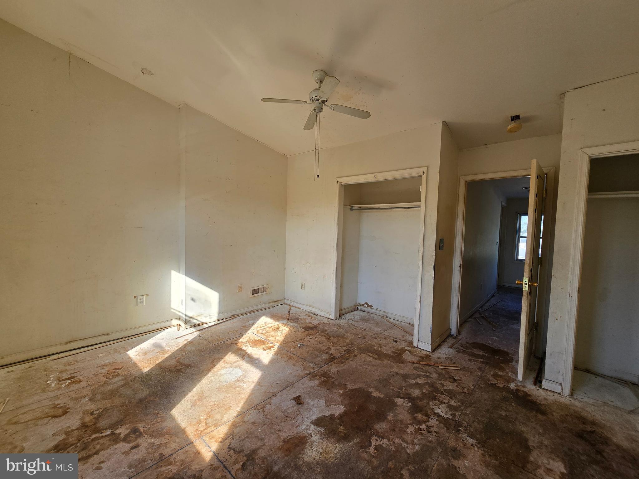 NORRISTOWN - Residential