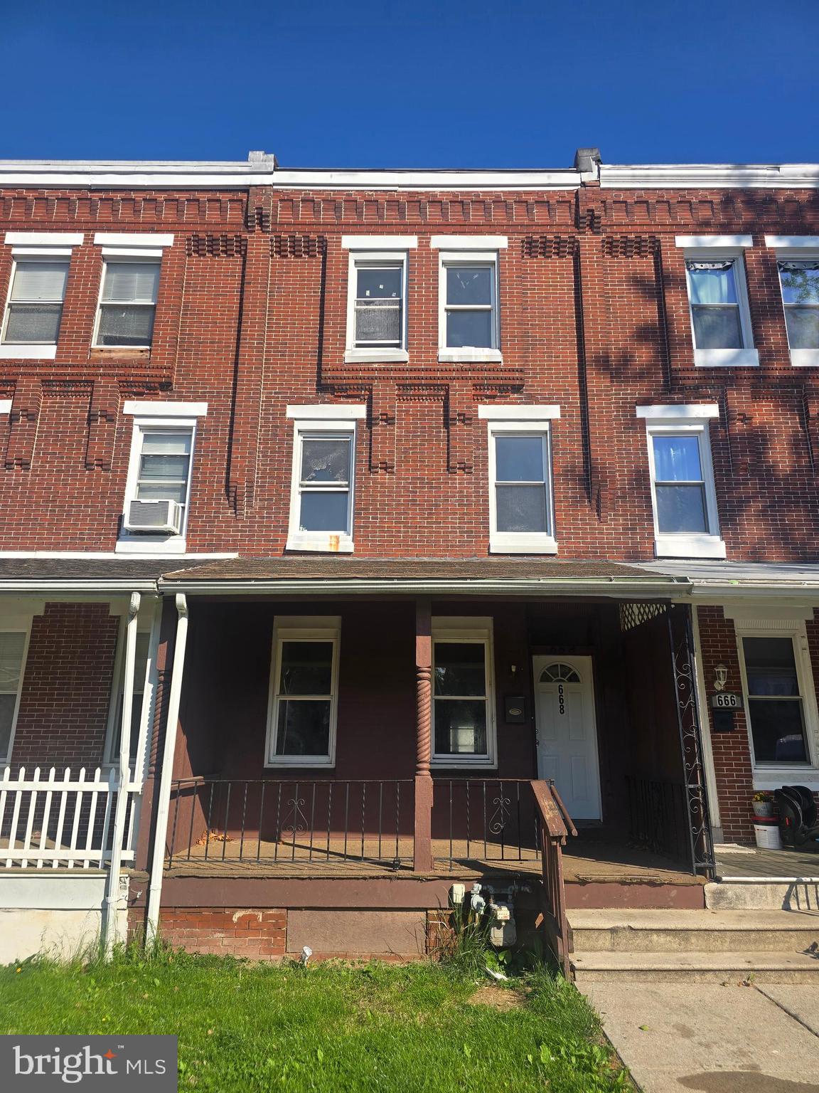 NORRISTOWN - Residential