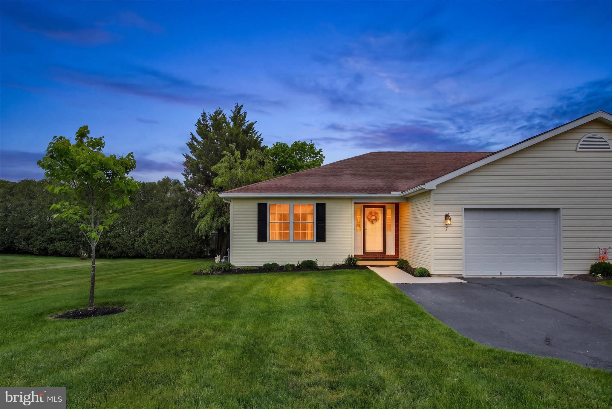 7 SUNSHINE AVENUE
