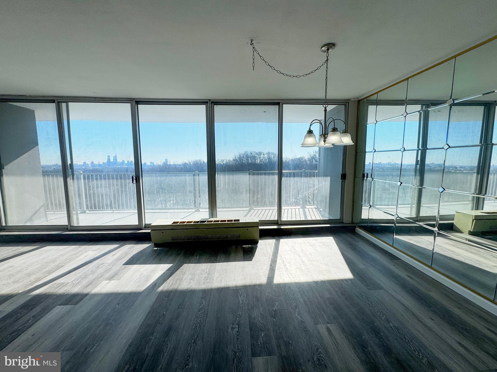 WYNNEFIELD HEIGHTS - Residential