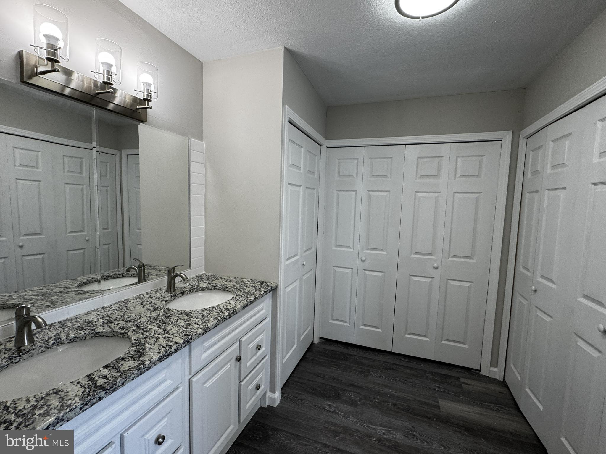 WYNNEFIELD HEIGHTS - Residential