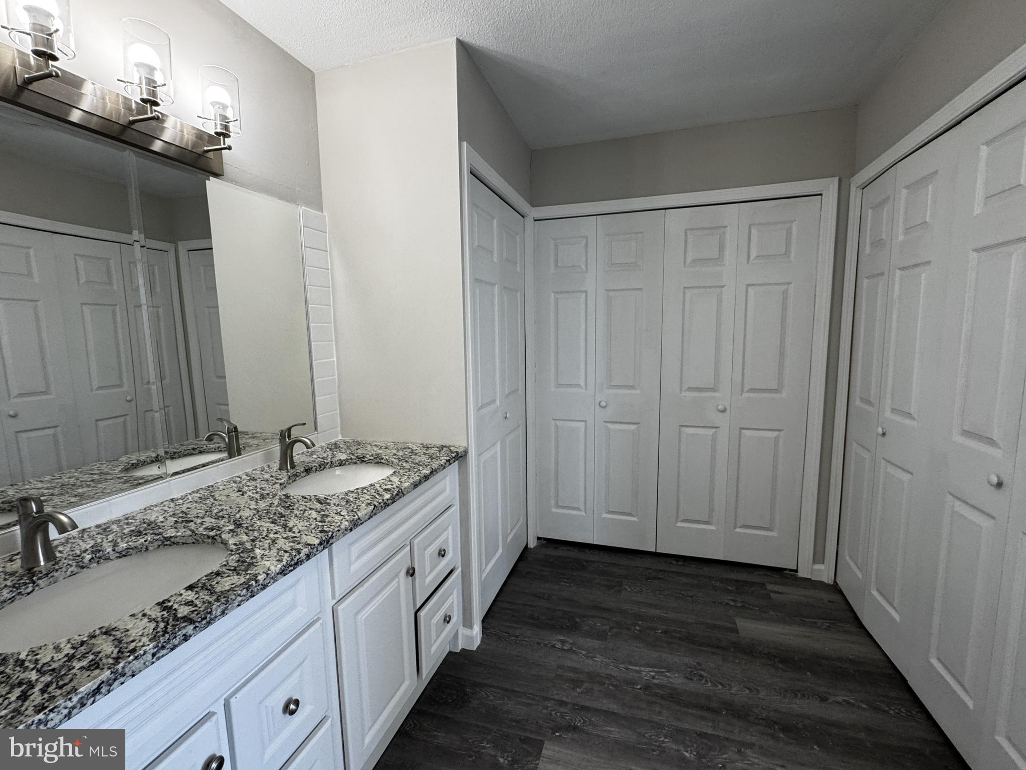 WYNNEFIELD HEIGHTS - Residential