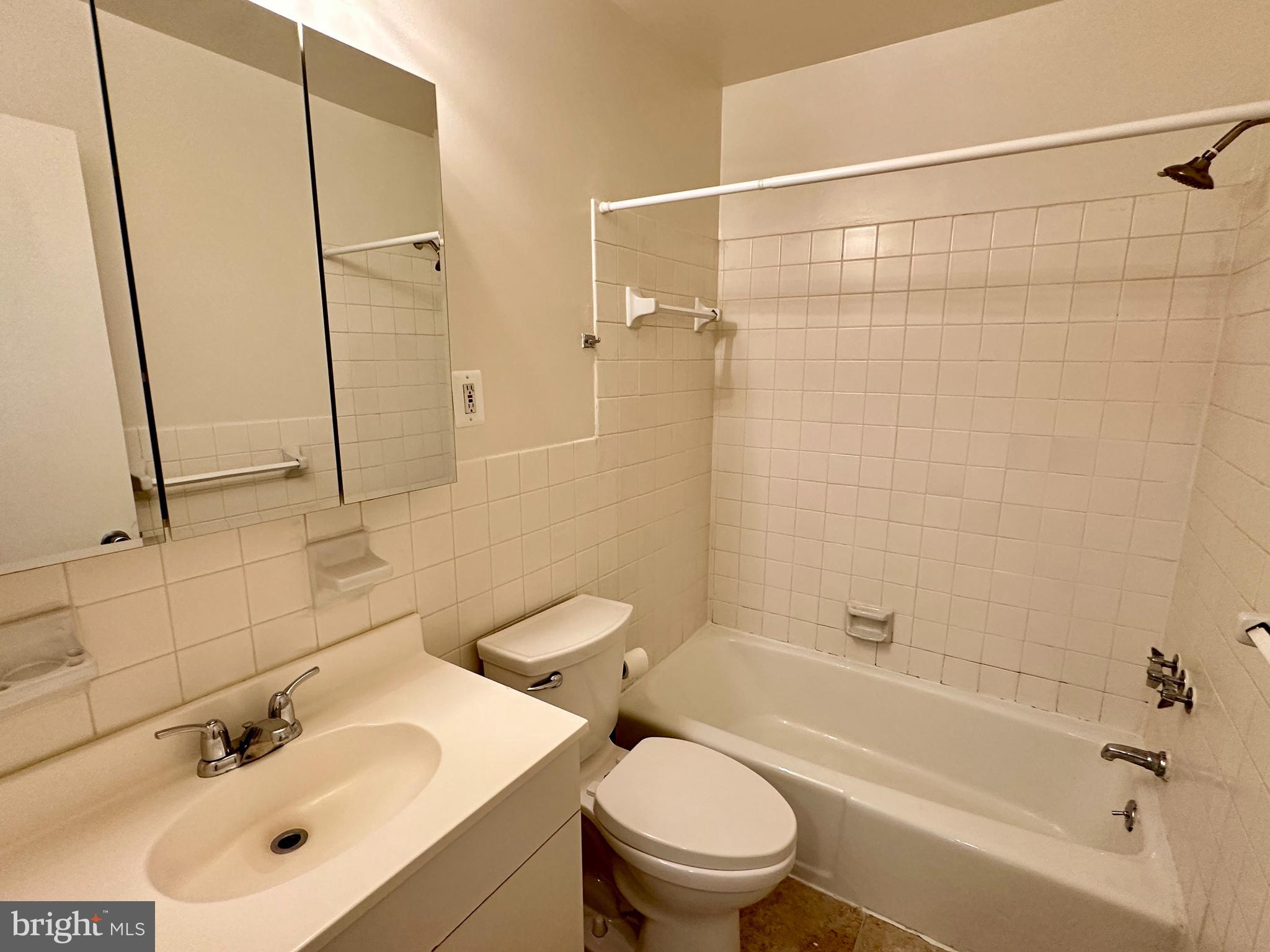 PARKSIDE CONDOMINIUMS - Residential