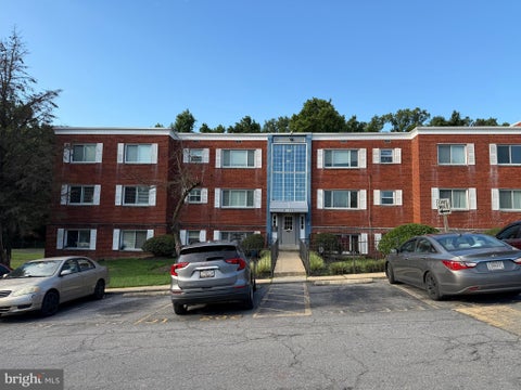 Condo For Rent - 3831 Hamilton Street #201<br/> Prince Georges County, HYATTSVILLE, MD 20781