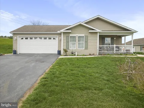 15 Burke Drive, Shippensburg, PA MLS: PACB2041006