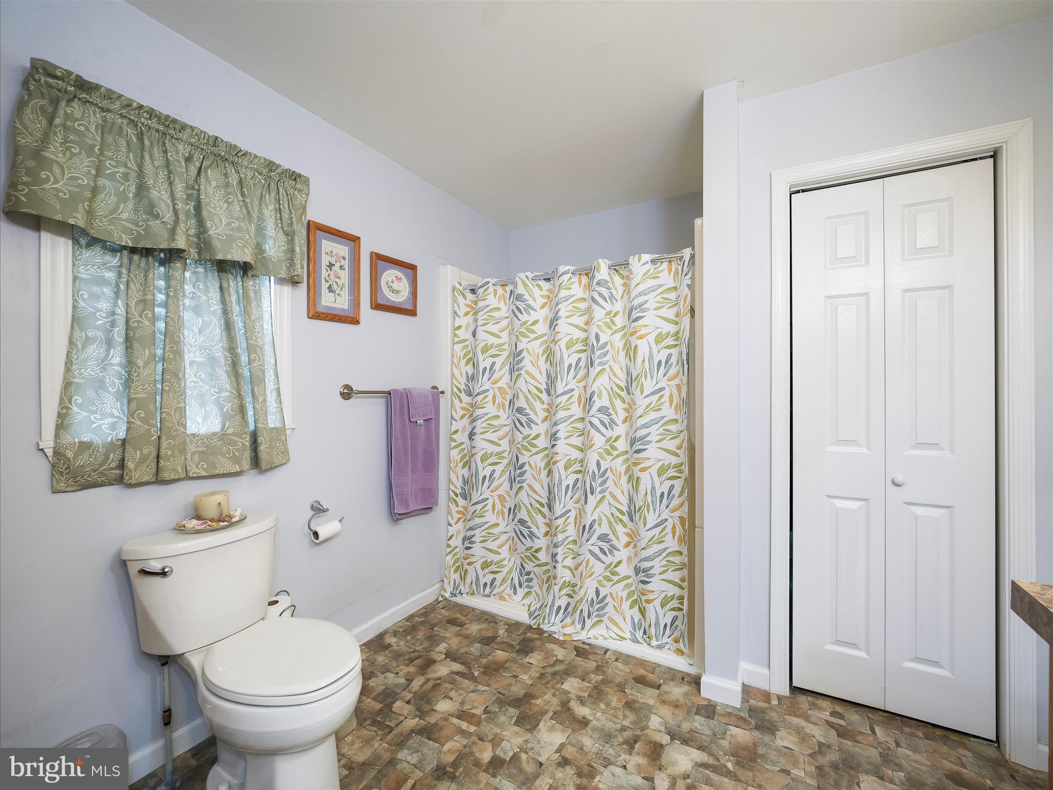 SHIPPENSBURG VILLAGE - Residential