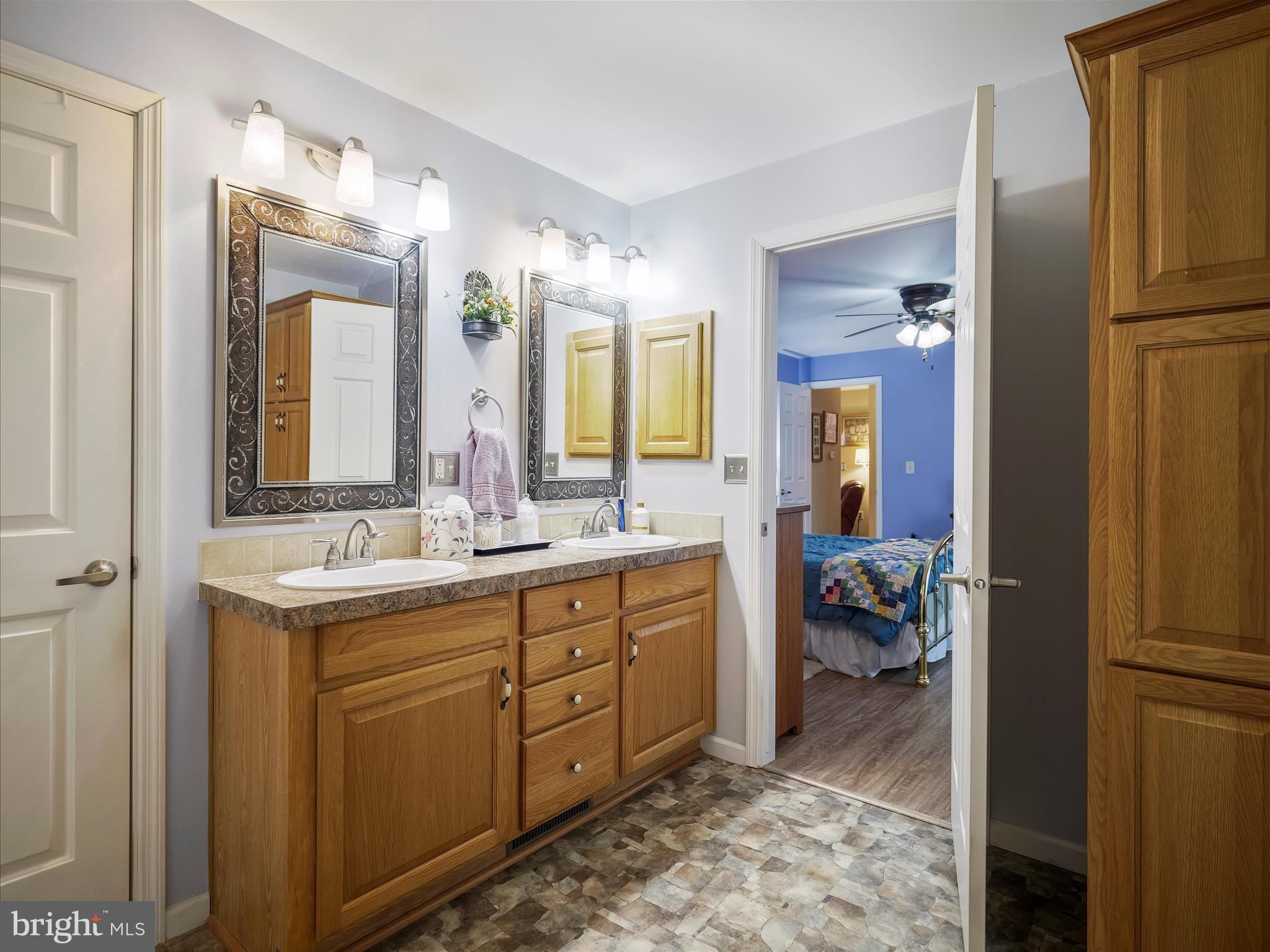 SHIPPENSBURG VILLAGE - Residential