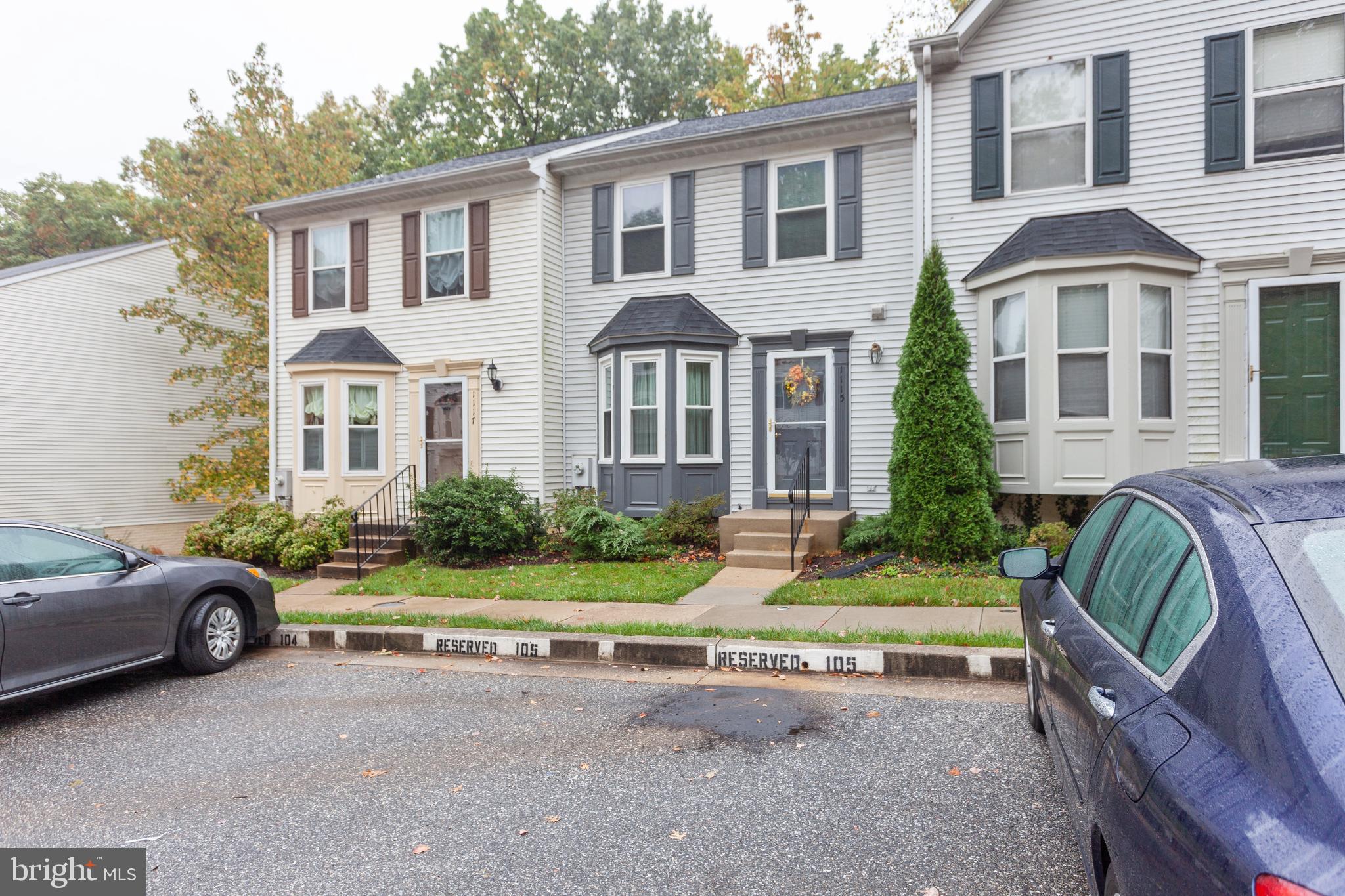 RIVERCHASE - Residential