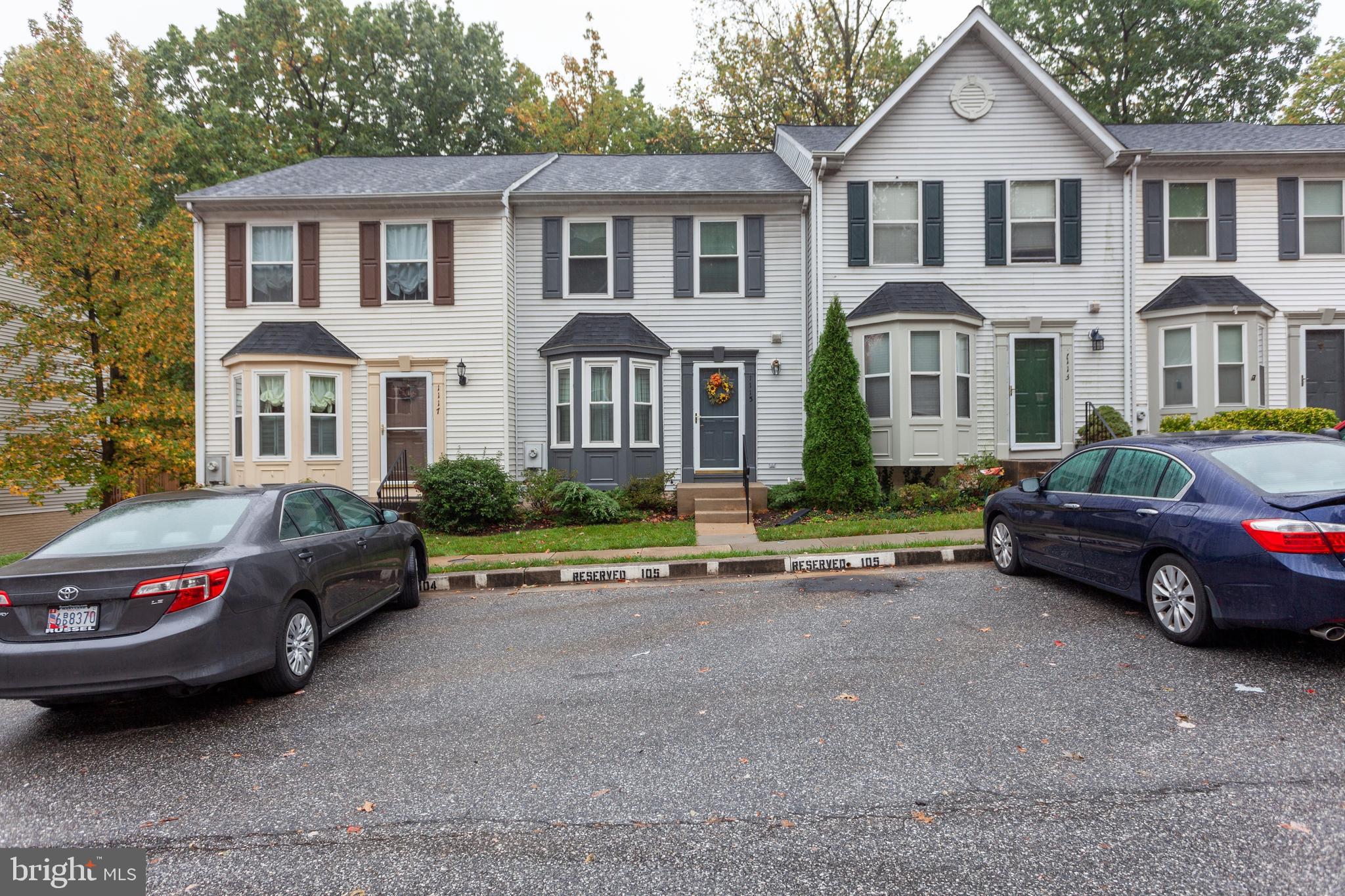 RIVERCHASE - Residential