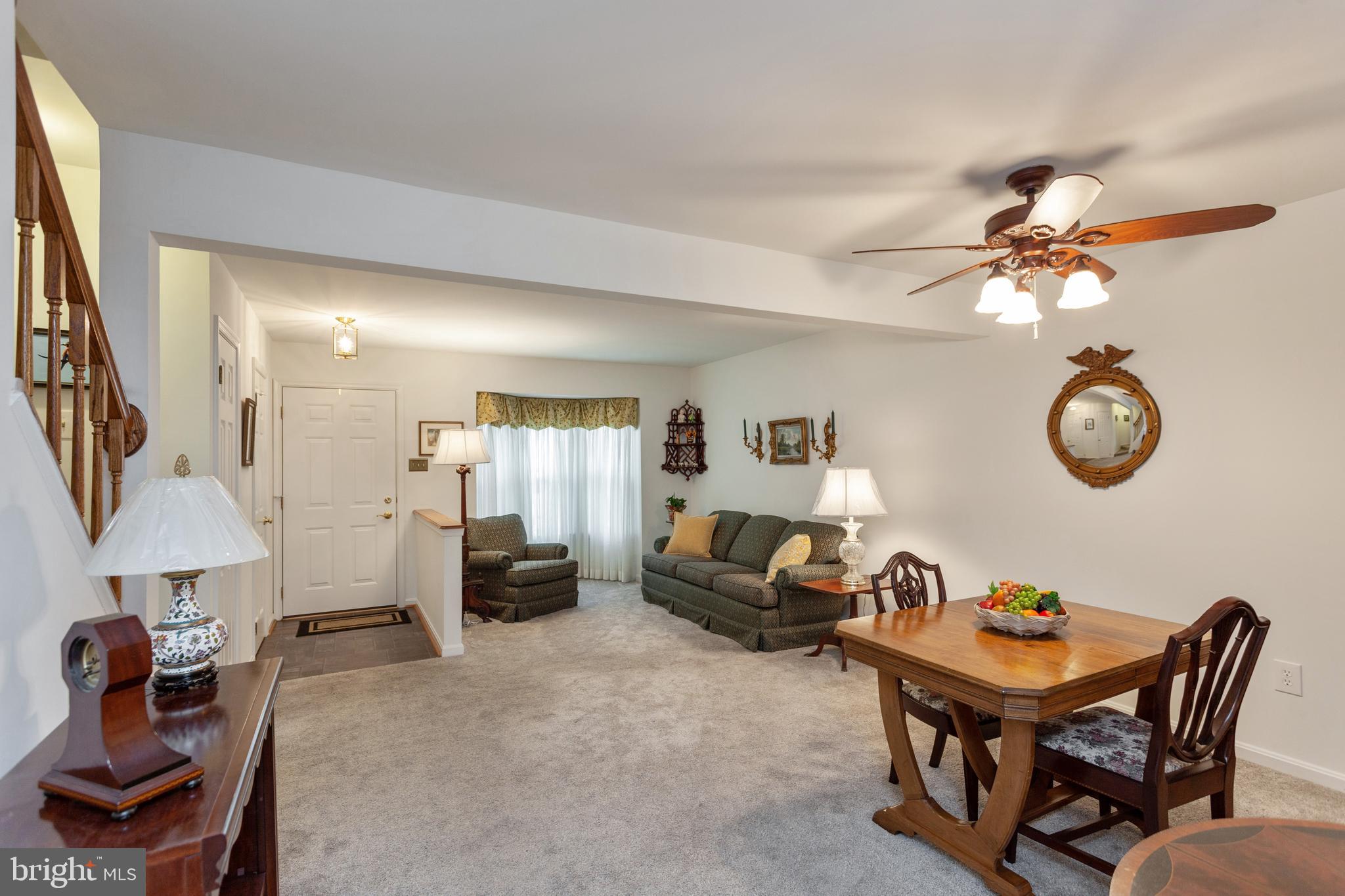 RIVERCHASE - Residential