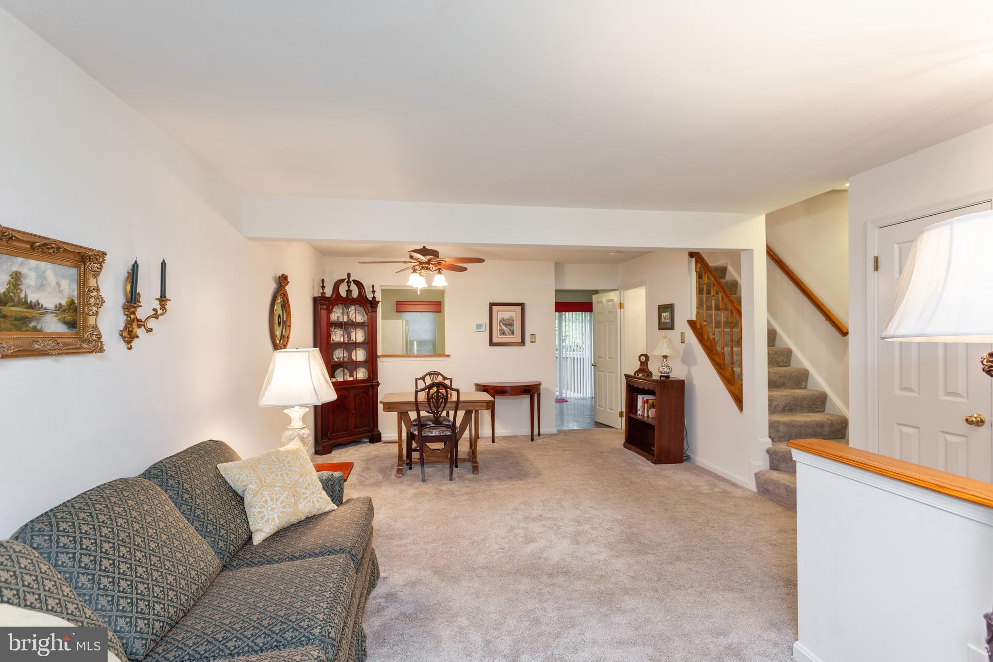 RIVERCHASE - Residential