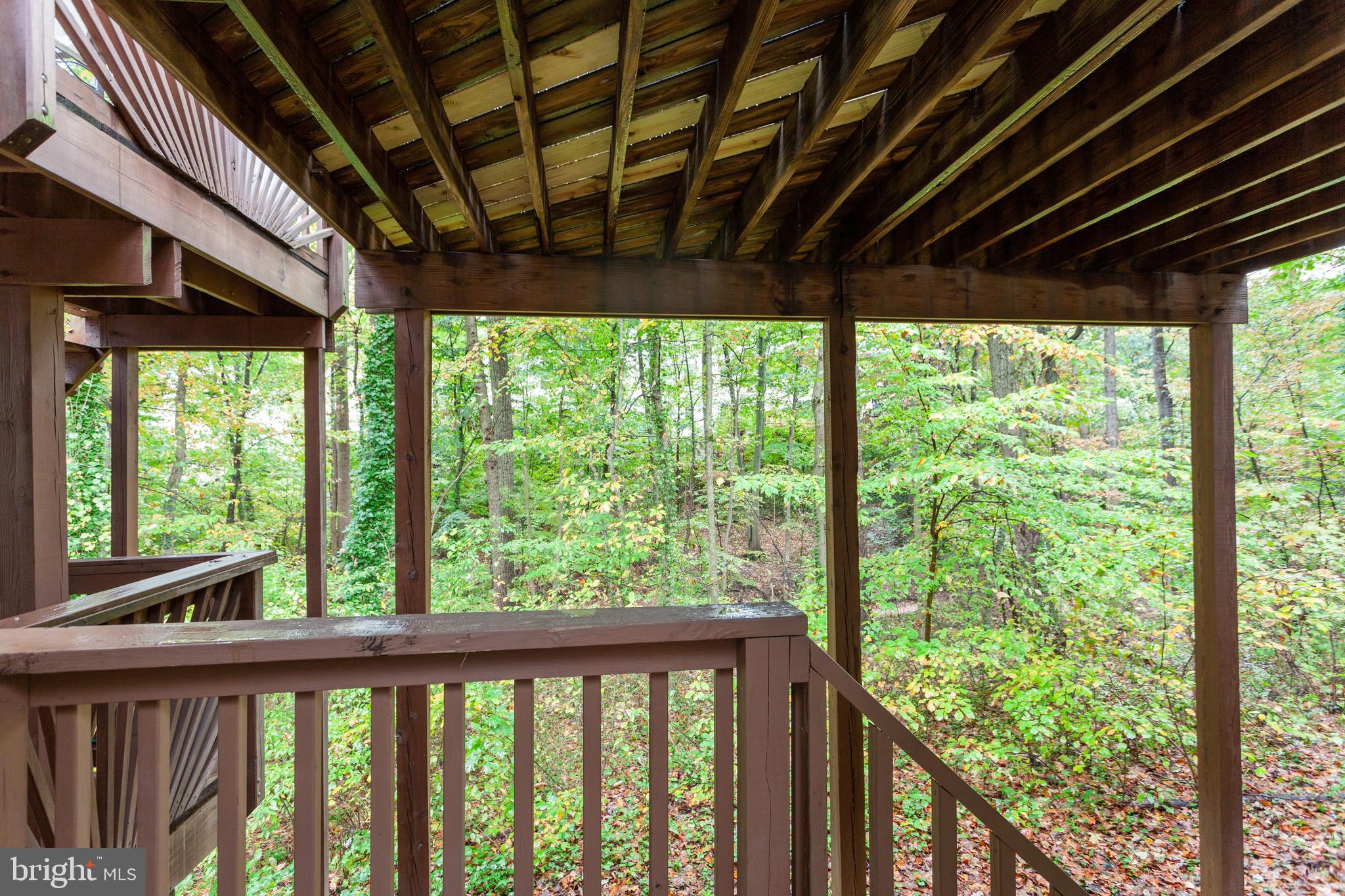 RIVERCHASE - Residential