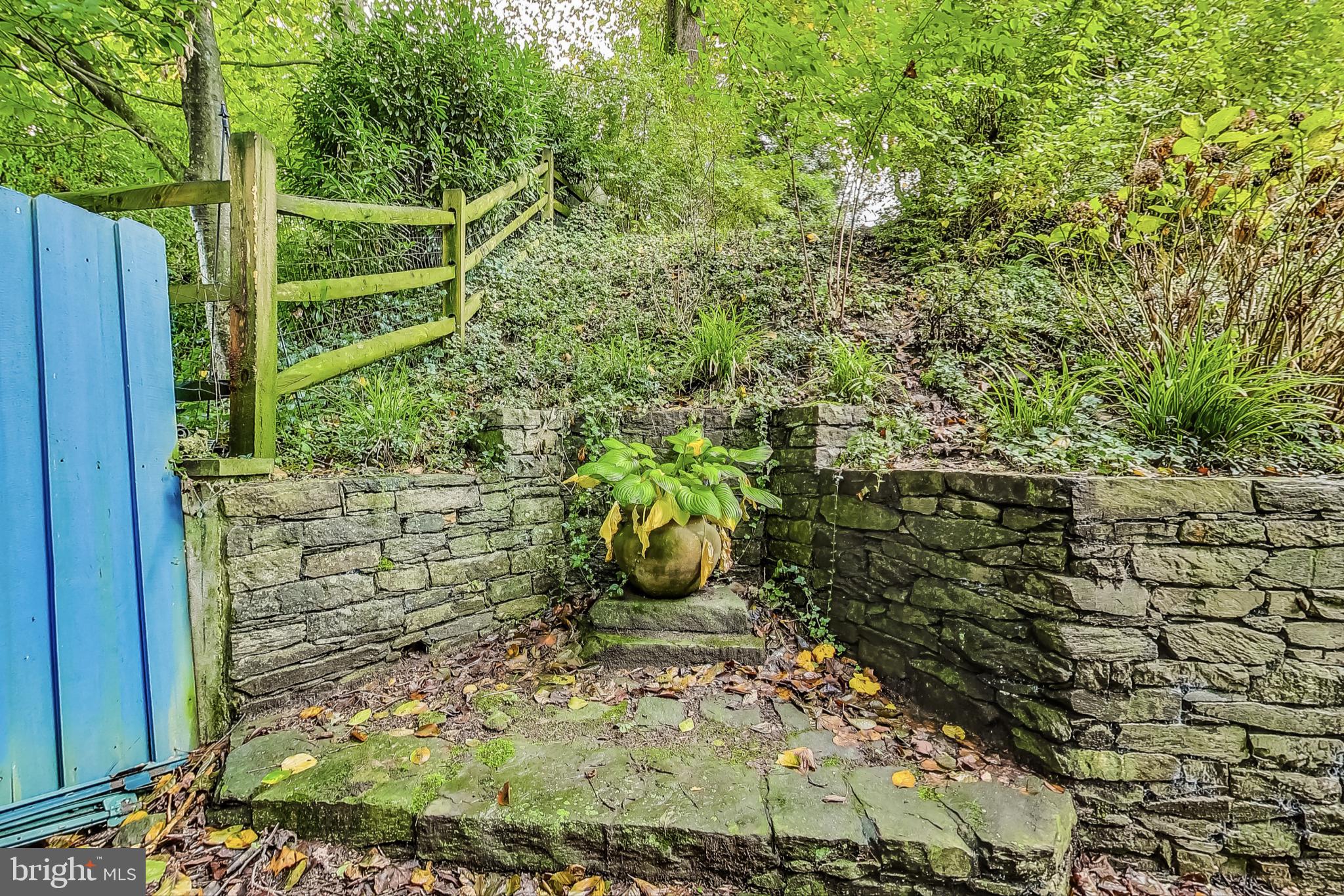 ROCK CREEK HILLS - Residential