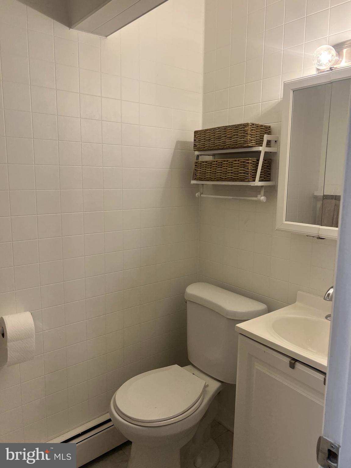 ABINGDON ESTATES - Residential Lease