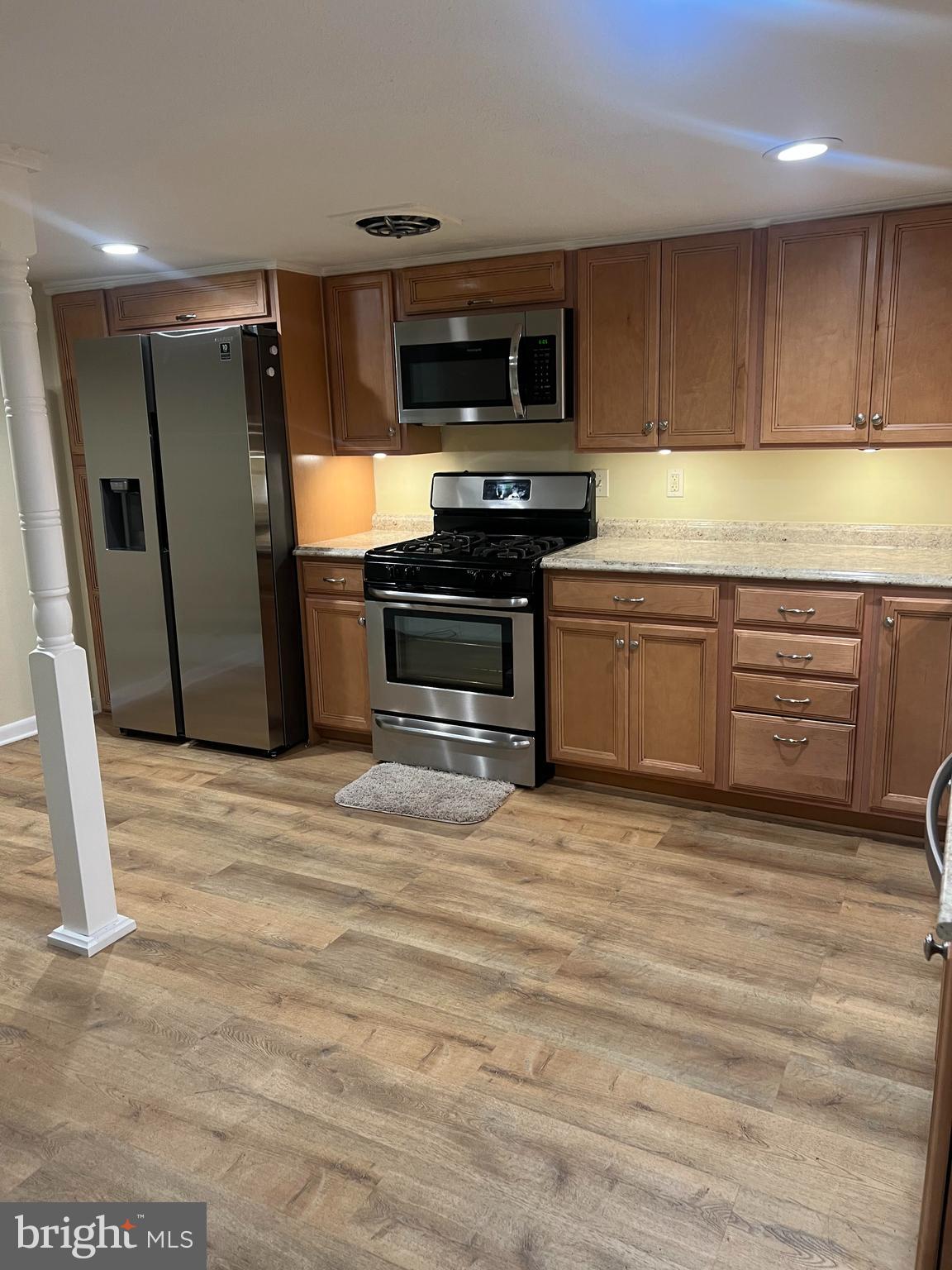 ABINGDON ESTATES - Residential Lease