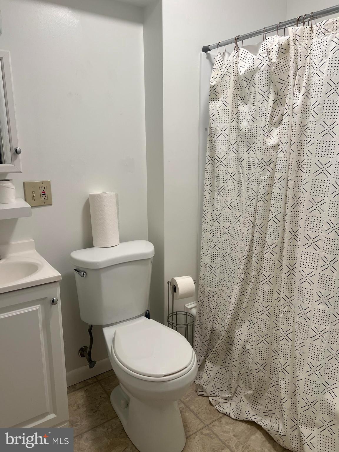 ABINGDON ESTATES - Residential Lease