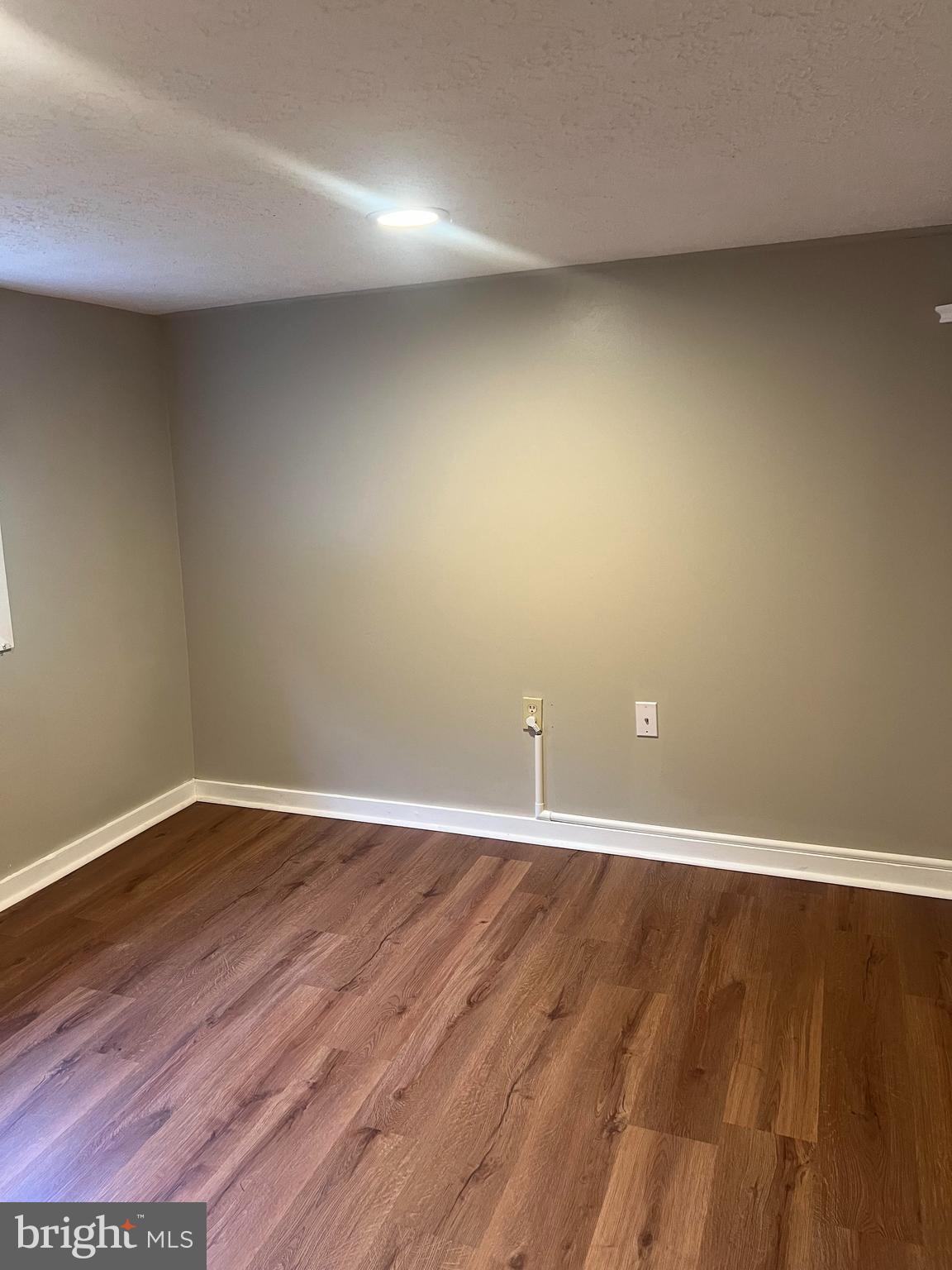 ABINGDON ESTATES - Residential Lease