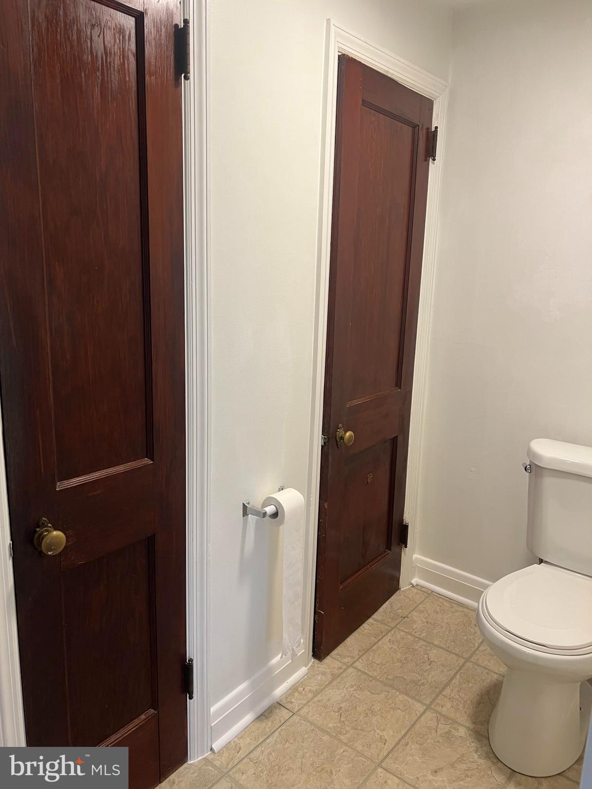 ABINGDON ESTATES - Residential Lease