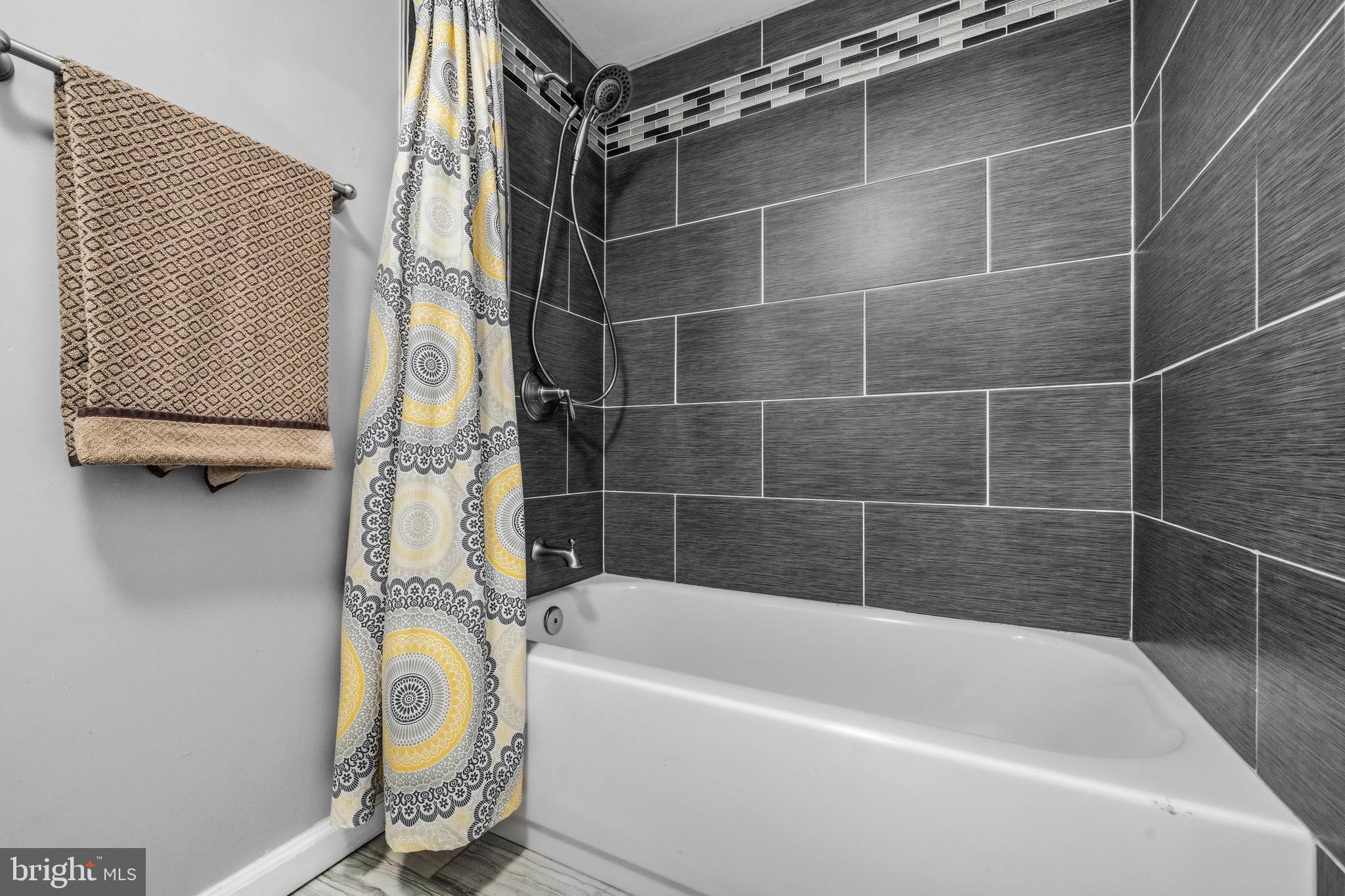 NORTHMONT - Residential