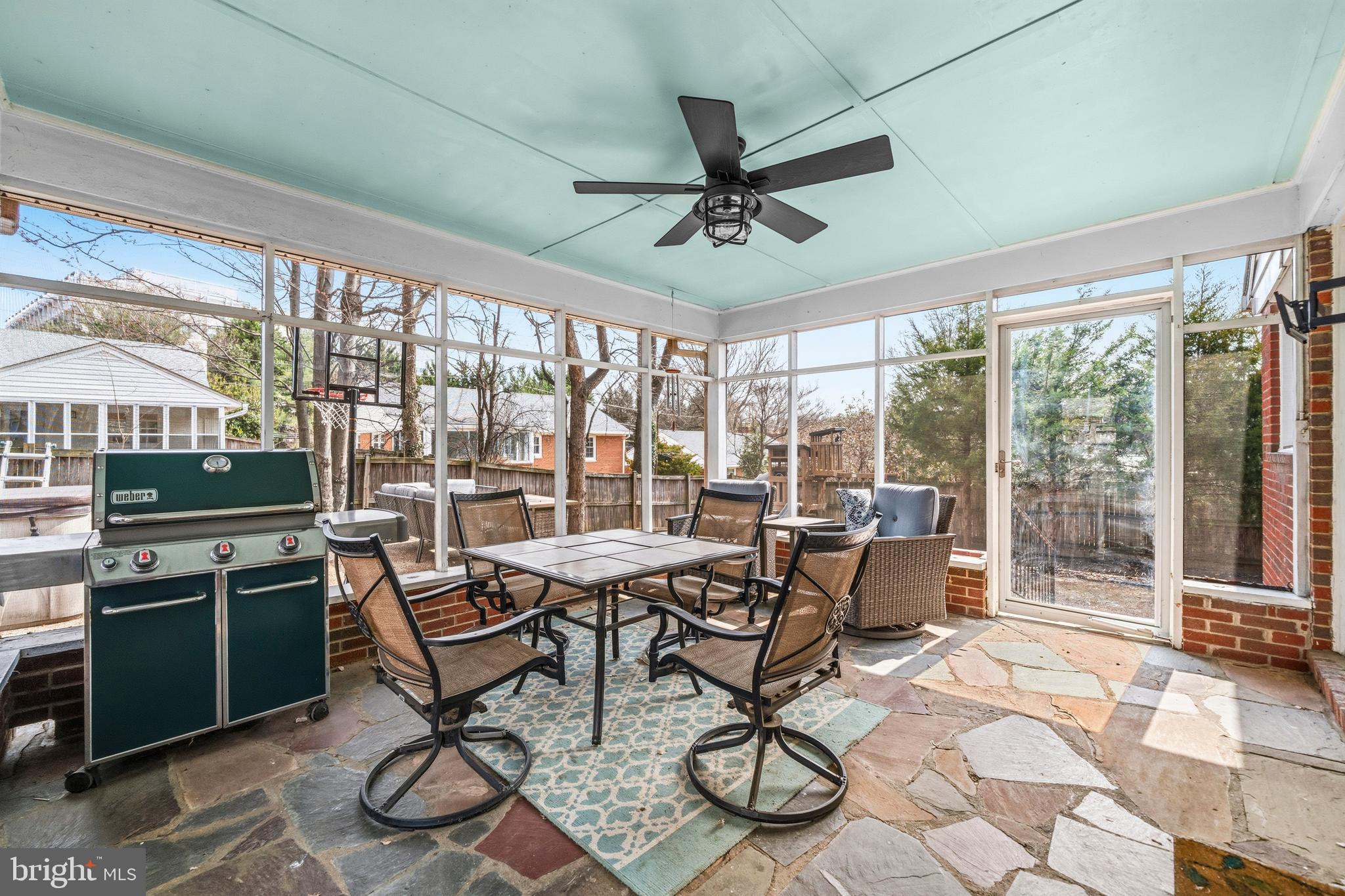 NORTHMONT - Residential