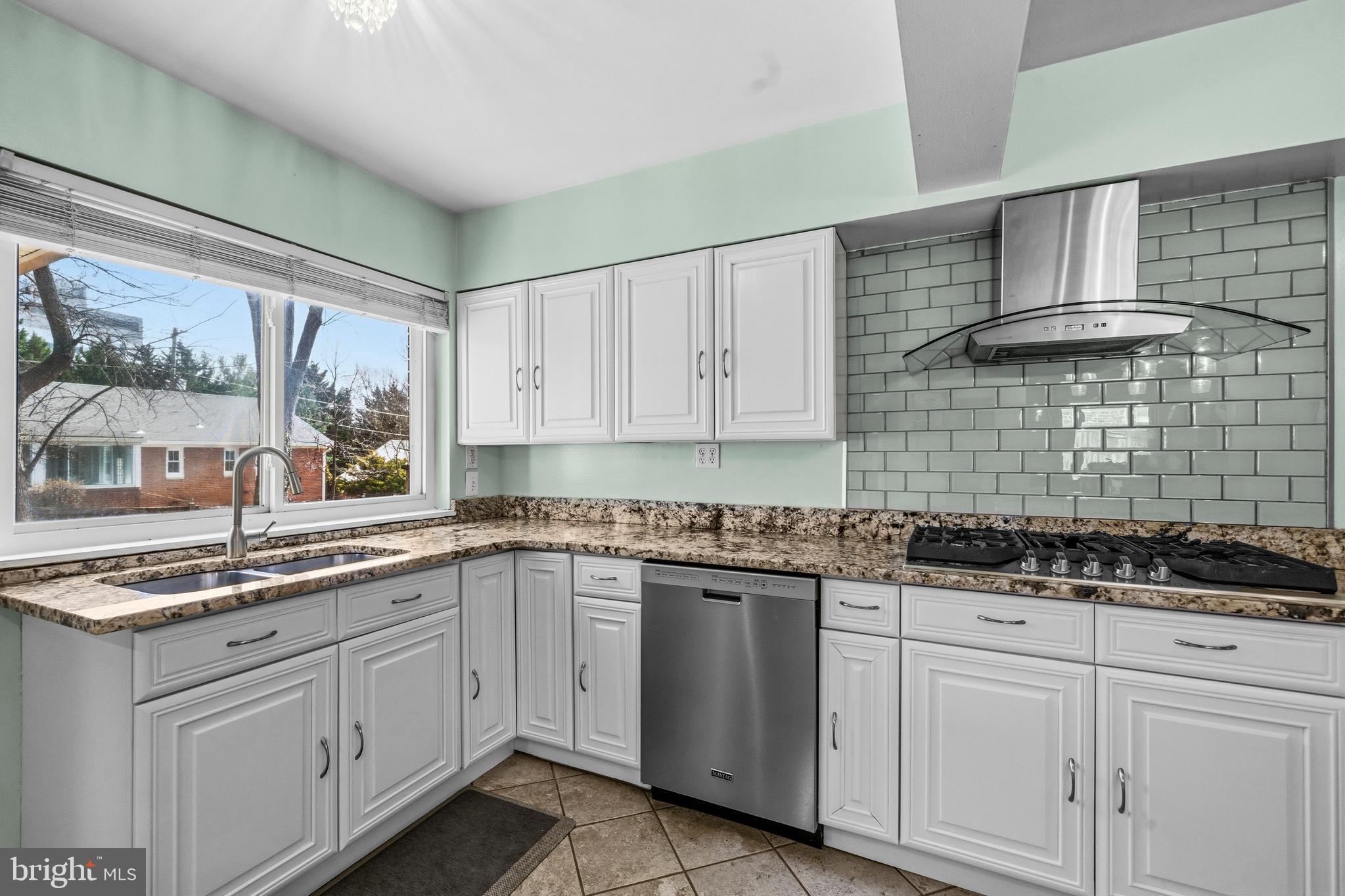 NORTHMONT - Residential