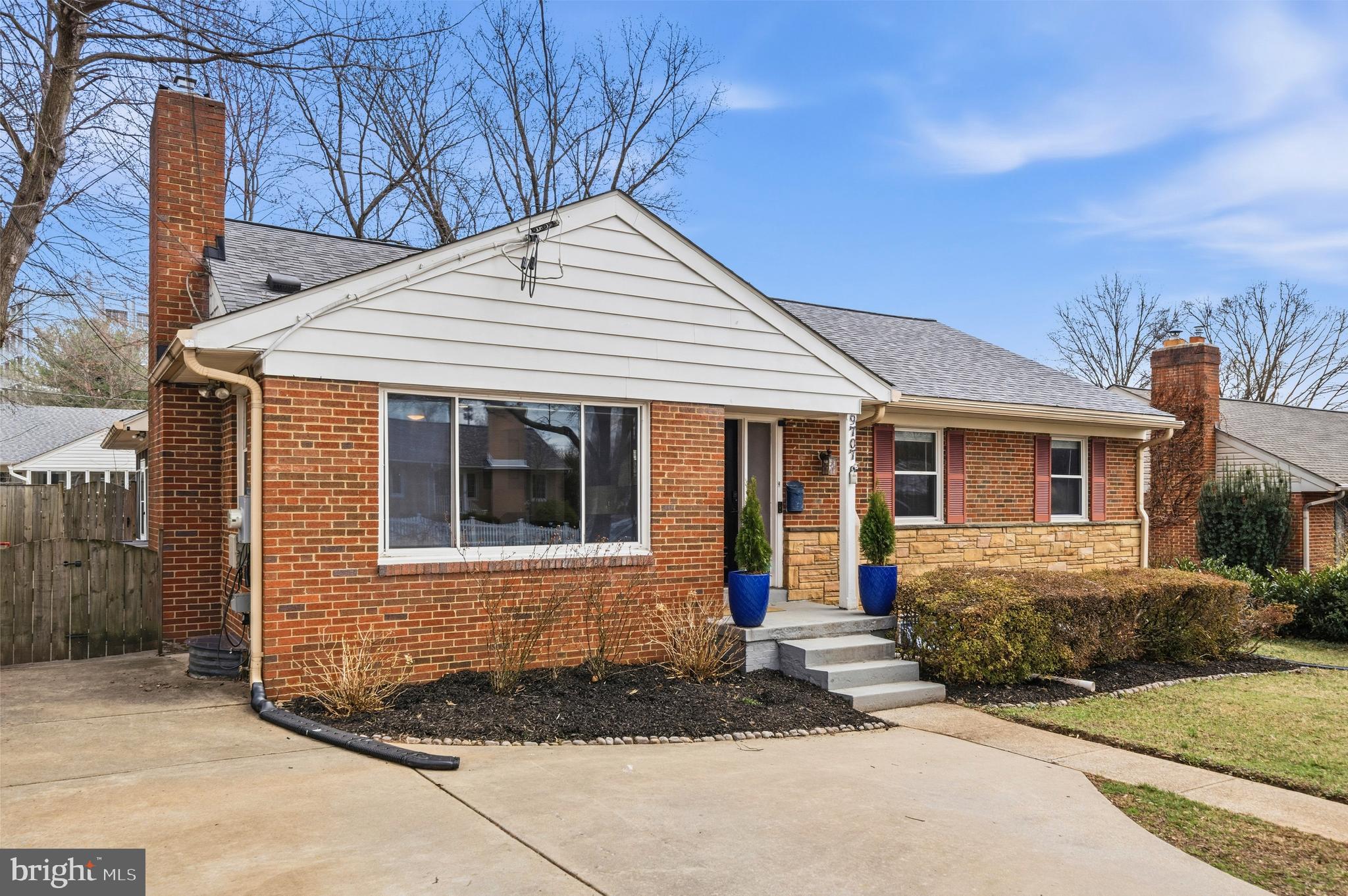 NORTHMONT - Residential