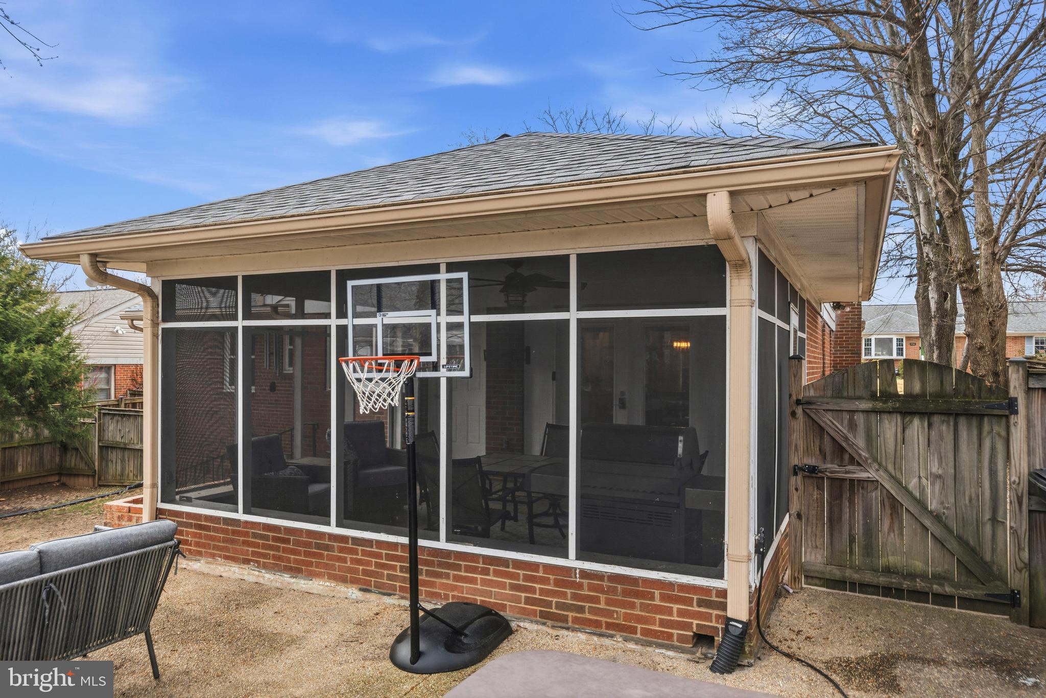 NORTHMONT - Residential