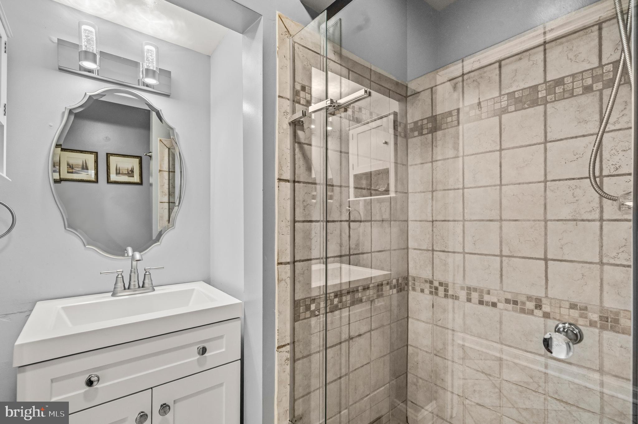 NORTHMONT - Residential