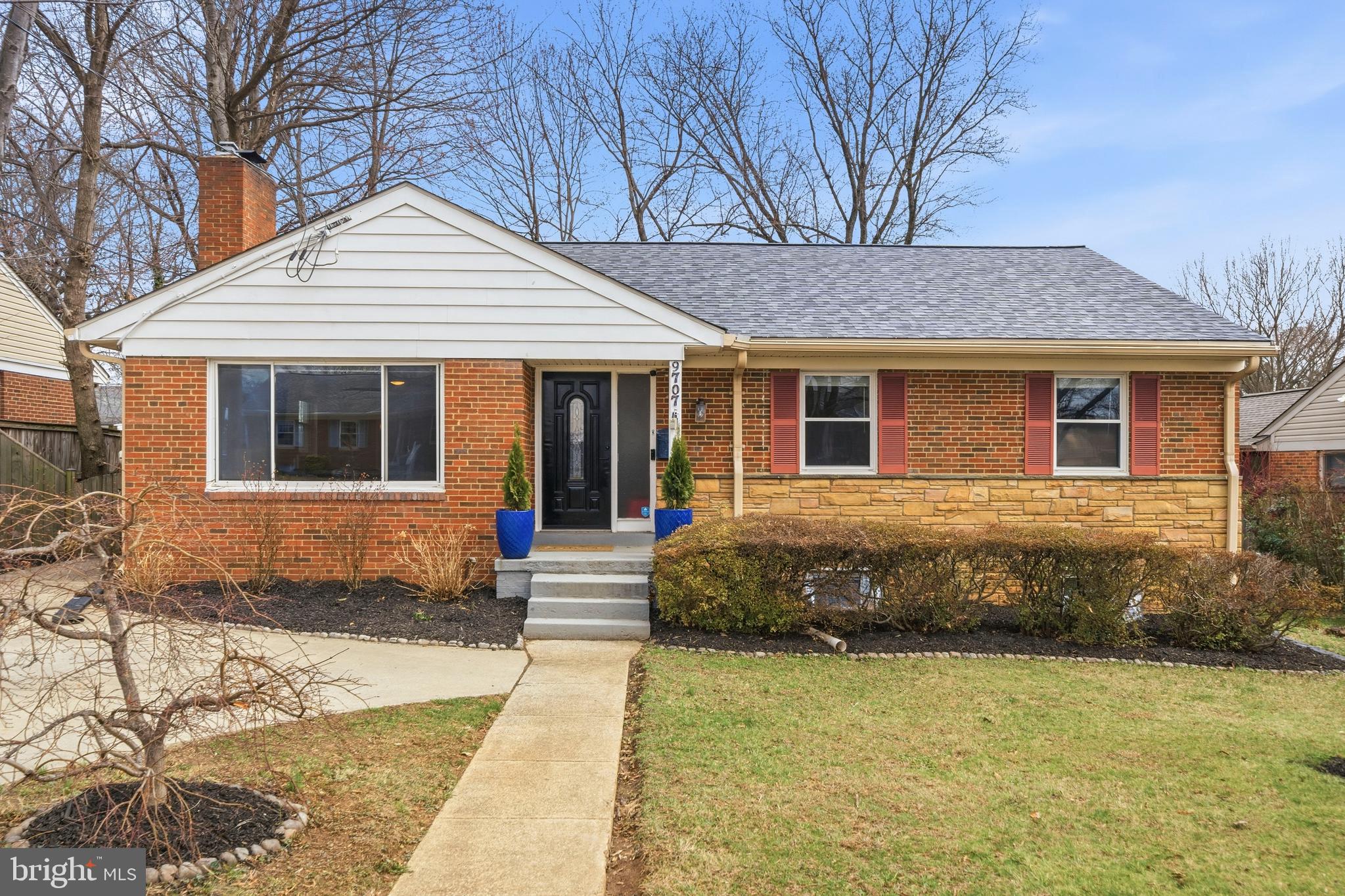 NORTHMONT - Residential