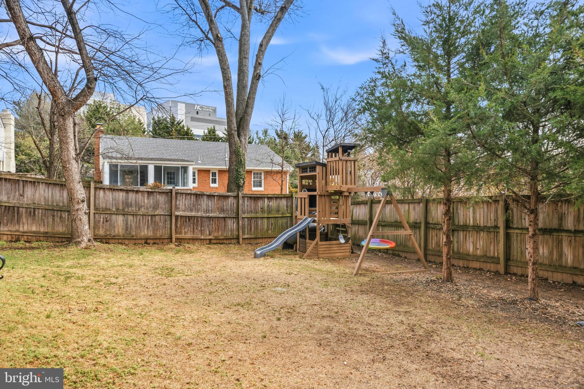 NORTHMONT - Residential