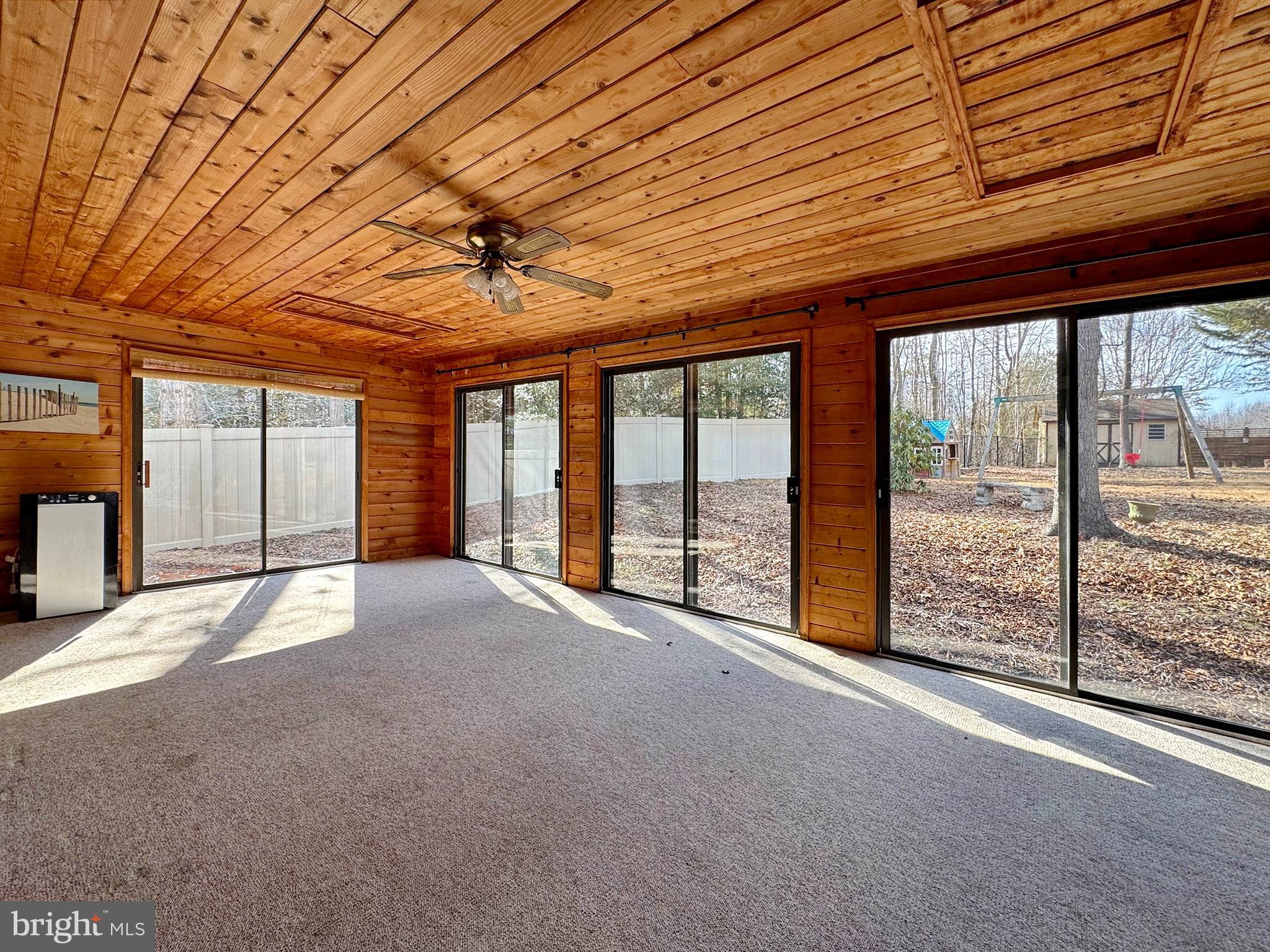 CLARKS RUN - Residential Lease